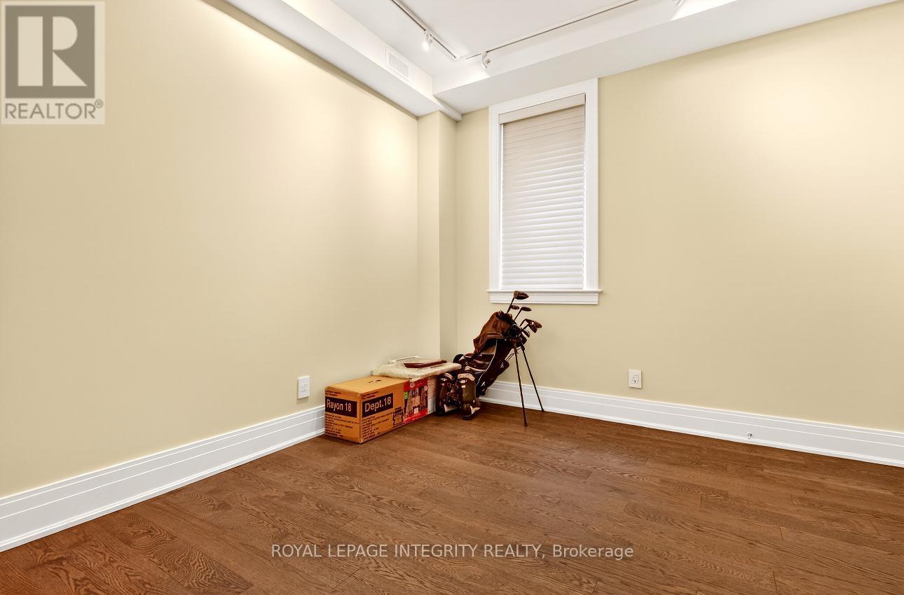 73 Renfrew Avenue, Ottawa, ON - Indoor Photo Showing Other Room