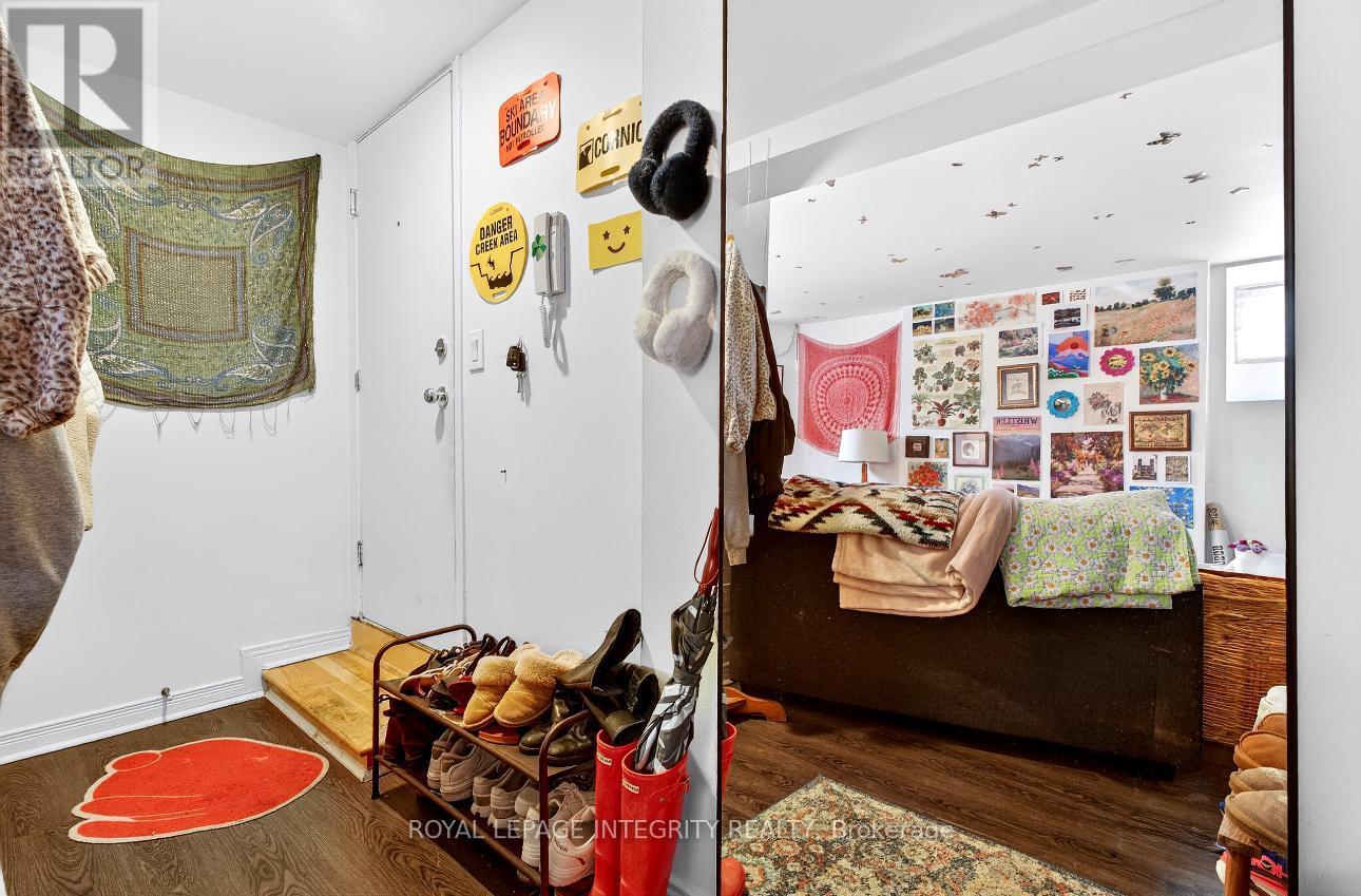 73 Renfrew Avenue, Ottawa, ON - Indoor