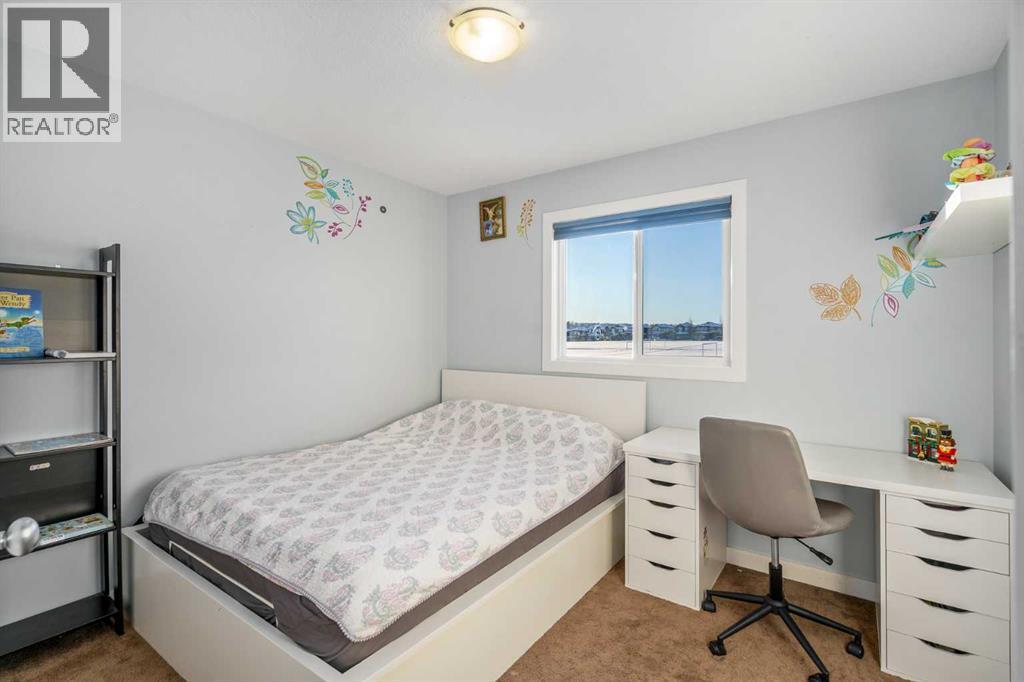 254 Silverado Plains Circle Sw, Calgary, AB - Indoor Photo Showing Bedroom
