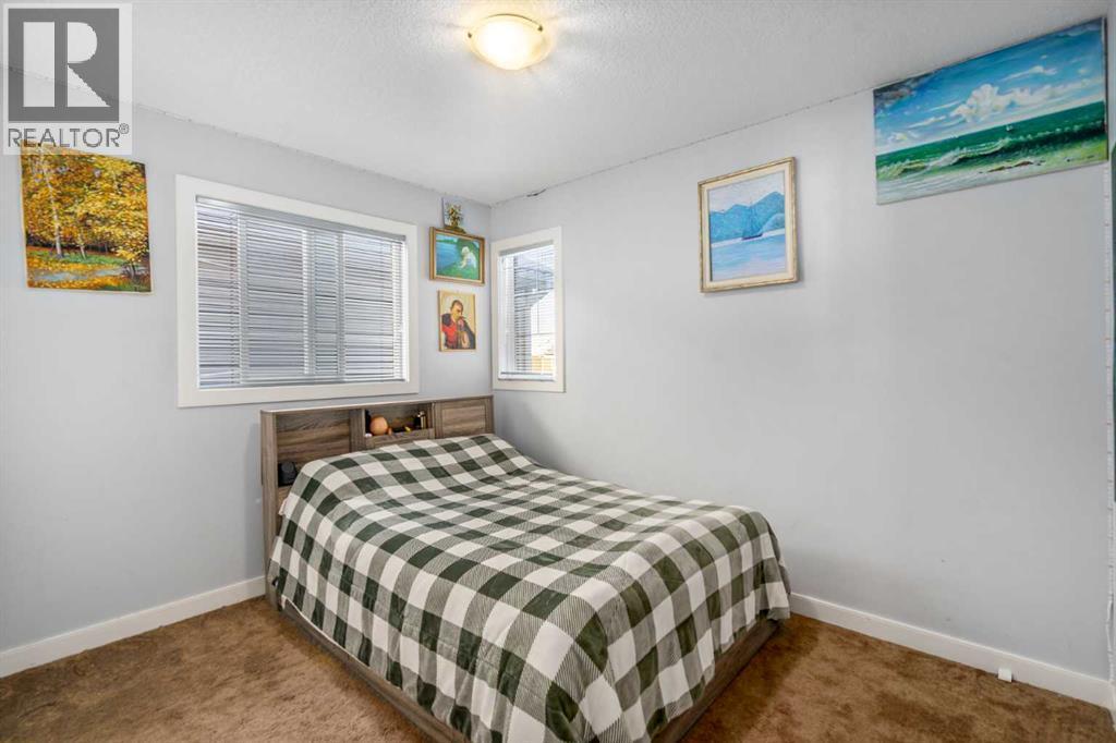 254 Silverado Plains Circle Sw, Calgary, AB - Indoor Photo Showing Bedroom