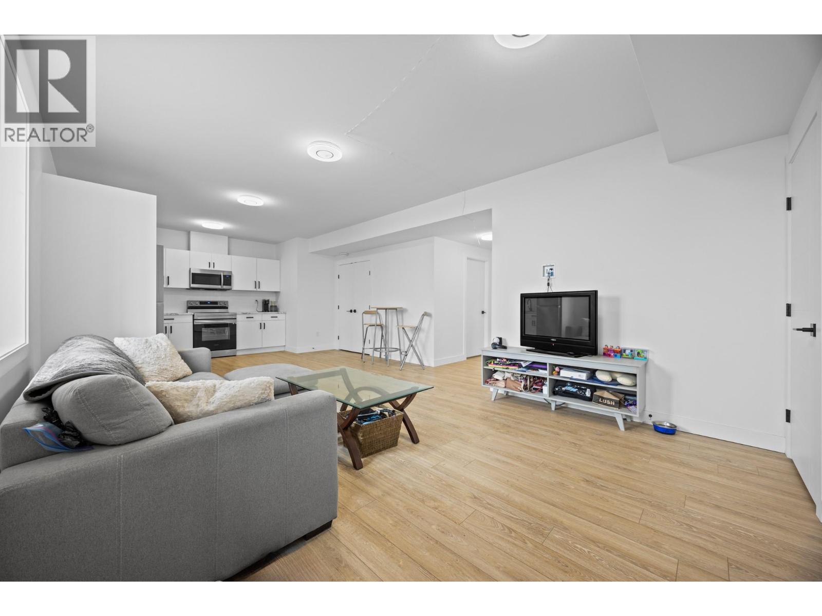 137 Whitefish Road, Vernon, BC - Indoor