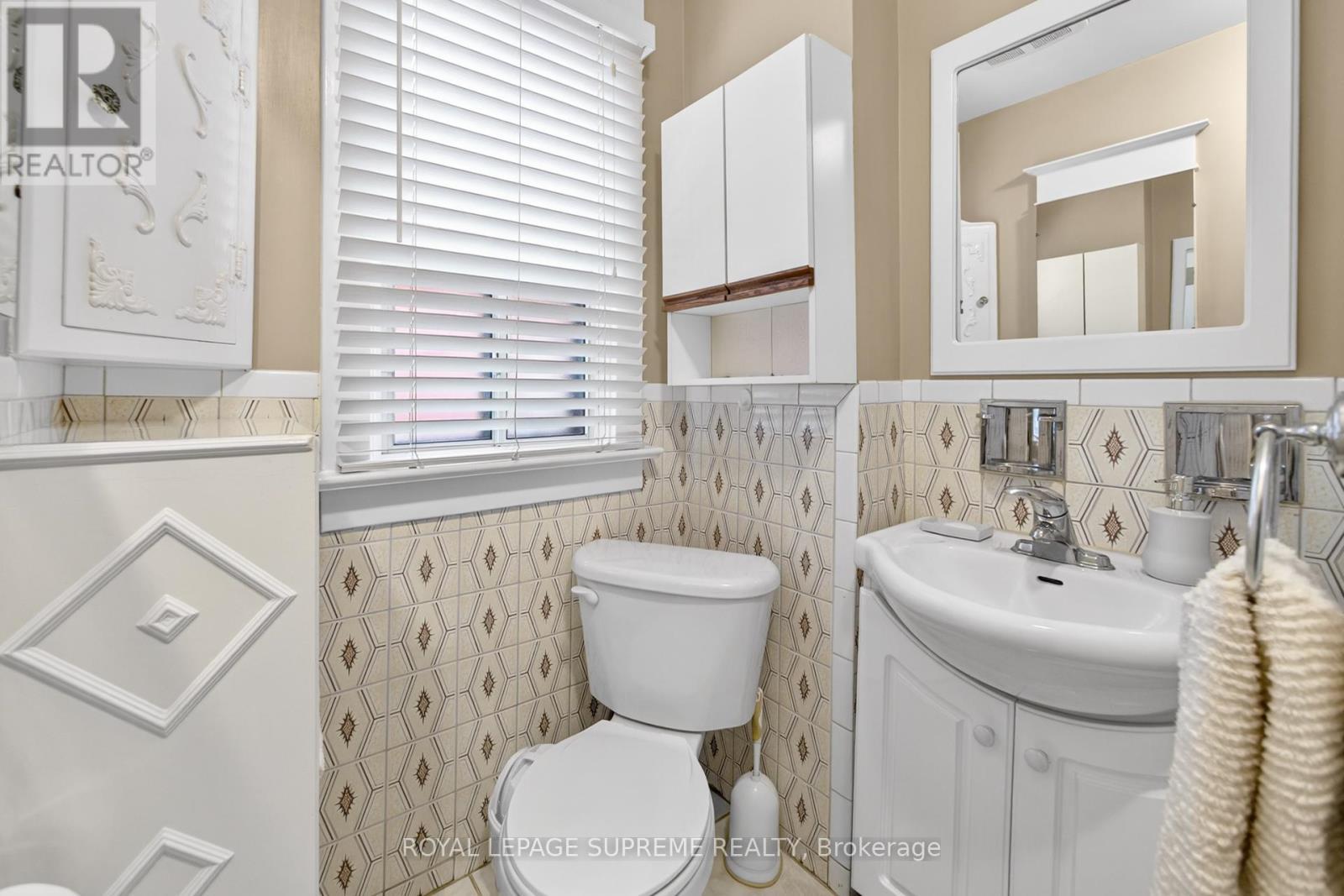 93 Marchmount Road, Toronto, ON - Indoor Photo Showing Bathroom