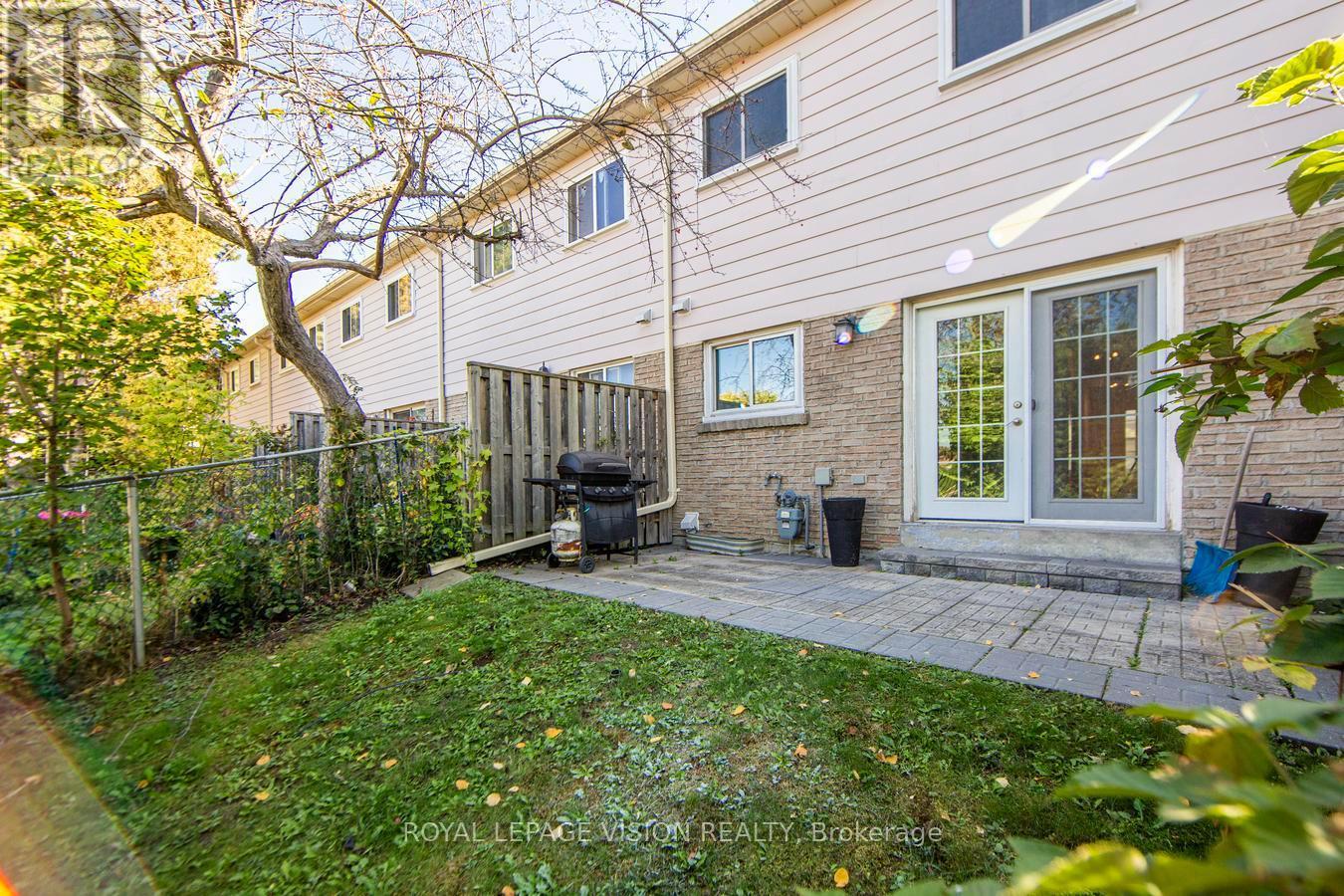 8 - 301 Washburn Way, Toronto, ON - Outdoor With Exterior