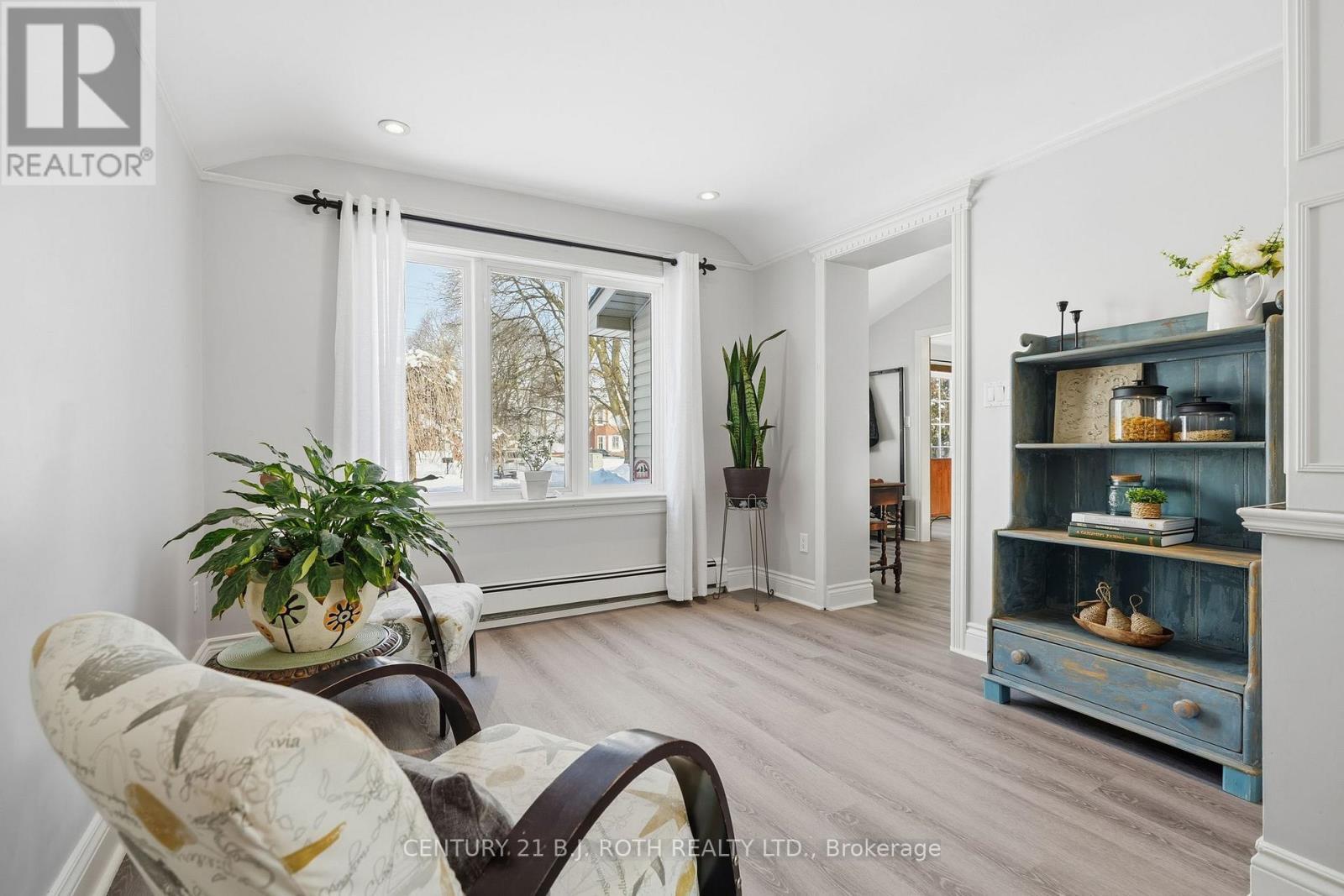 116 Burton Avenue, Barrie, ON - Indoor