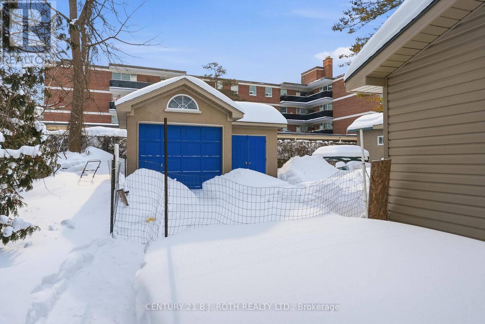 116 Burton Avenue, Barrie, ON - Outdoor