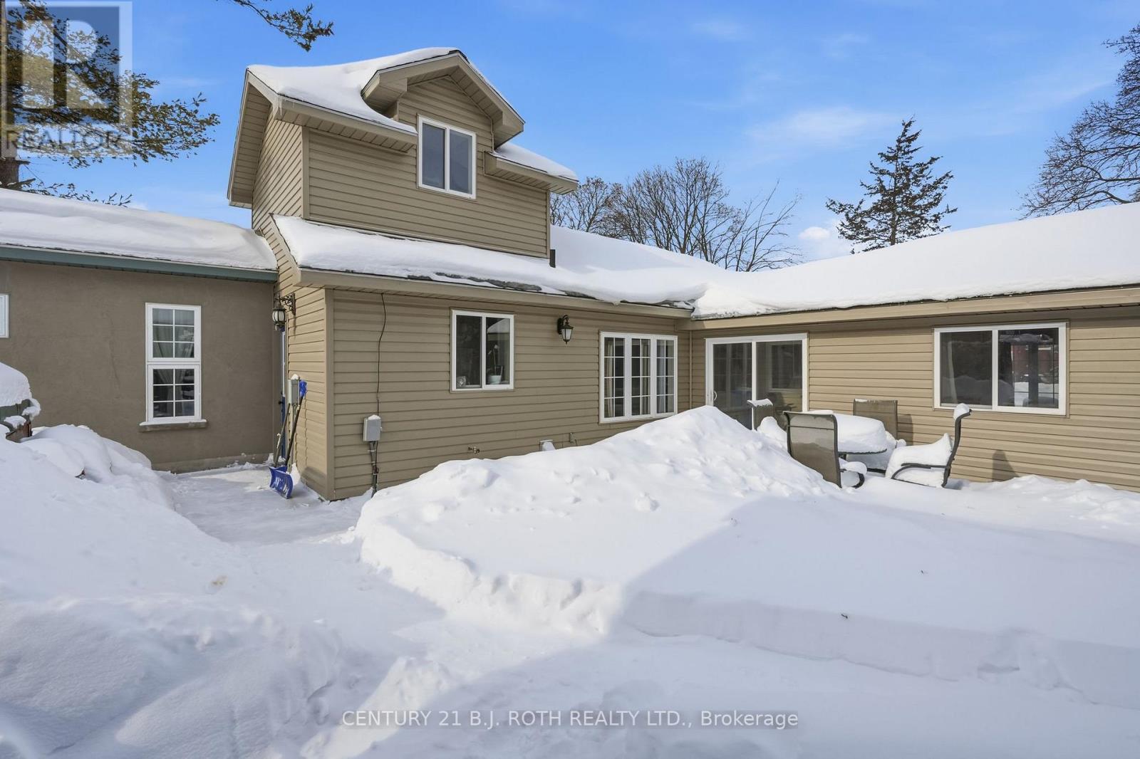 116 Burton Avenue, Barrie, ON - Outdoor