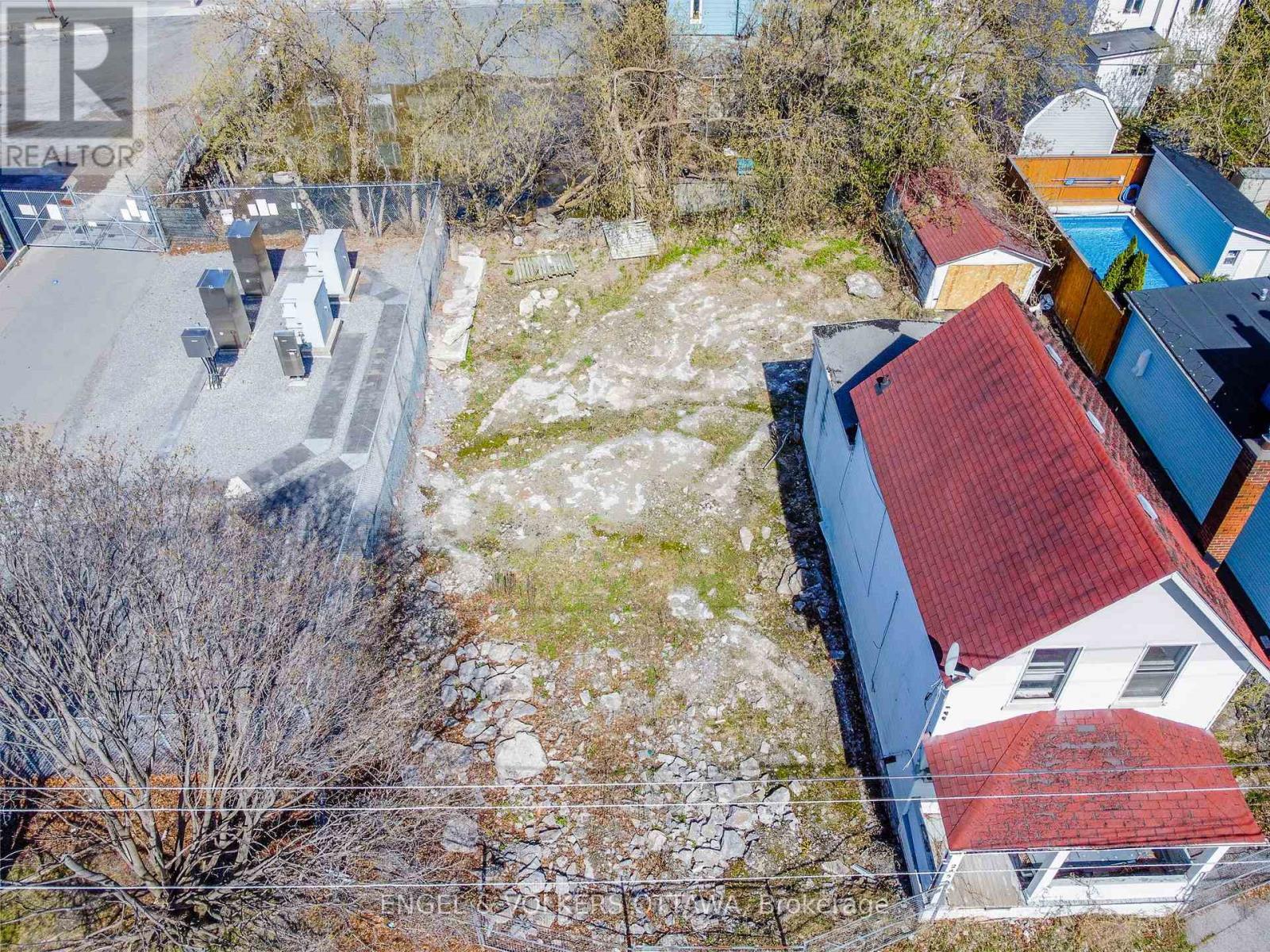 243-245 Hinchey Avenue, Ottawa, ON - Outdoor