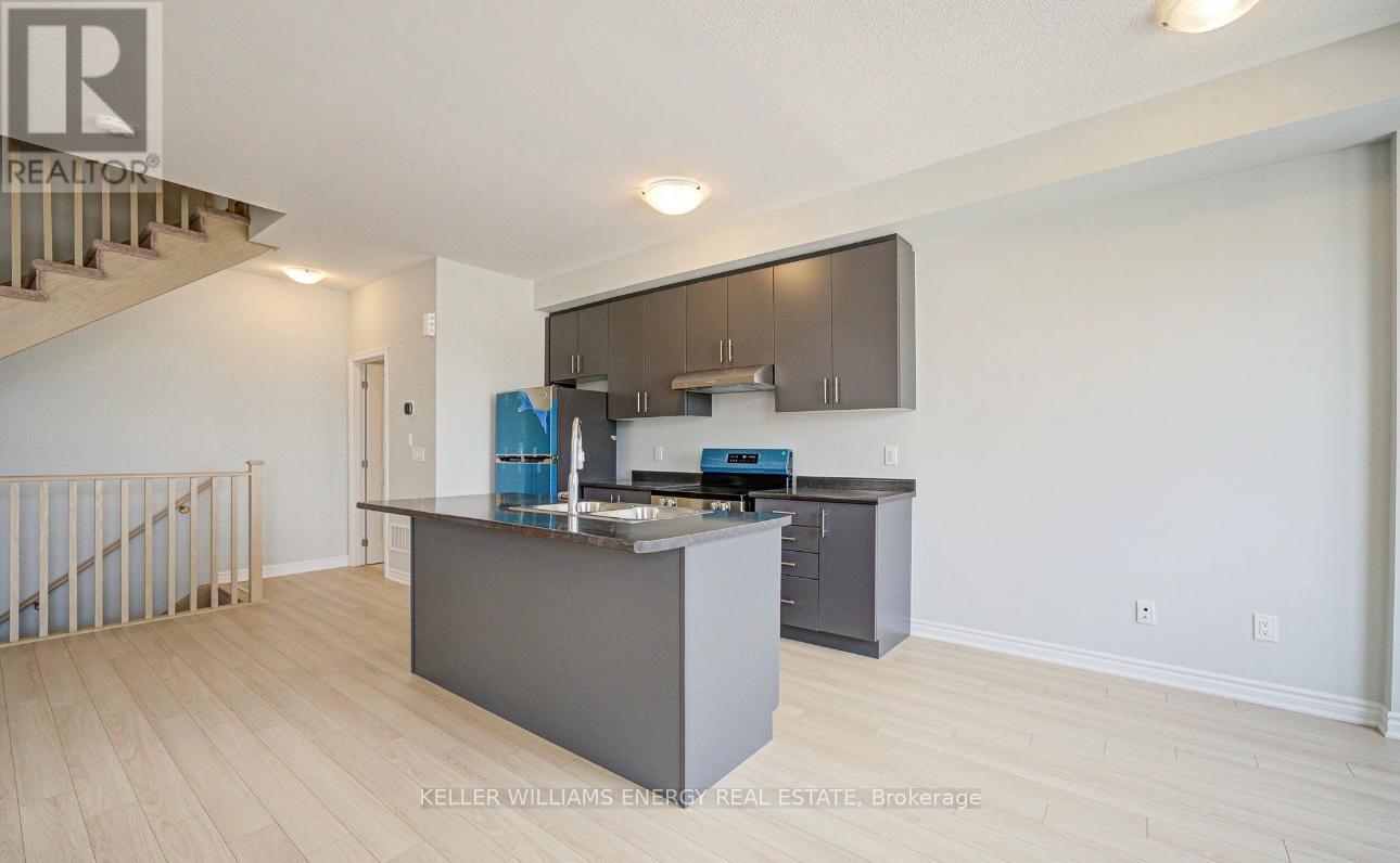 1210 Greentree Path, Oshawa (Kedron), ON - Indoor Photo Showing Kitchen