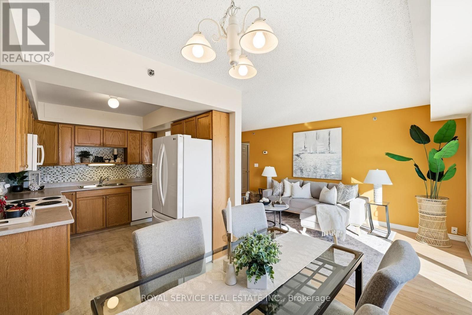 304 - 841 Battell Street, Cobourg, ON - Indoor