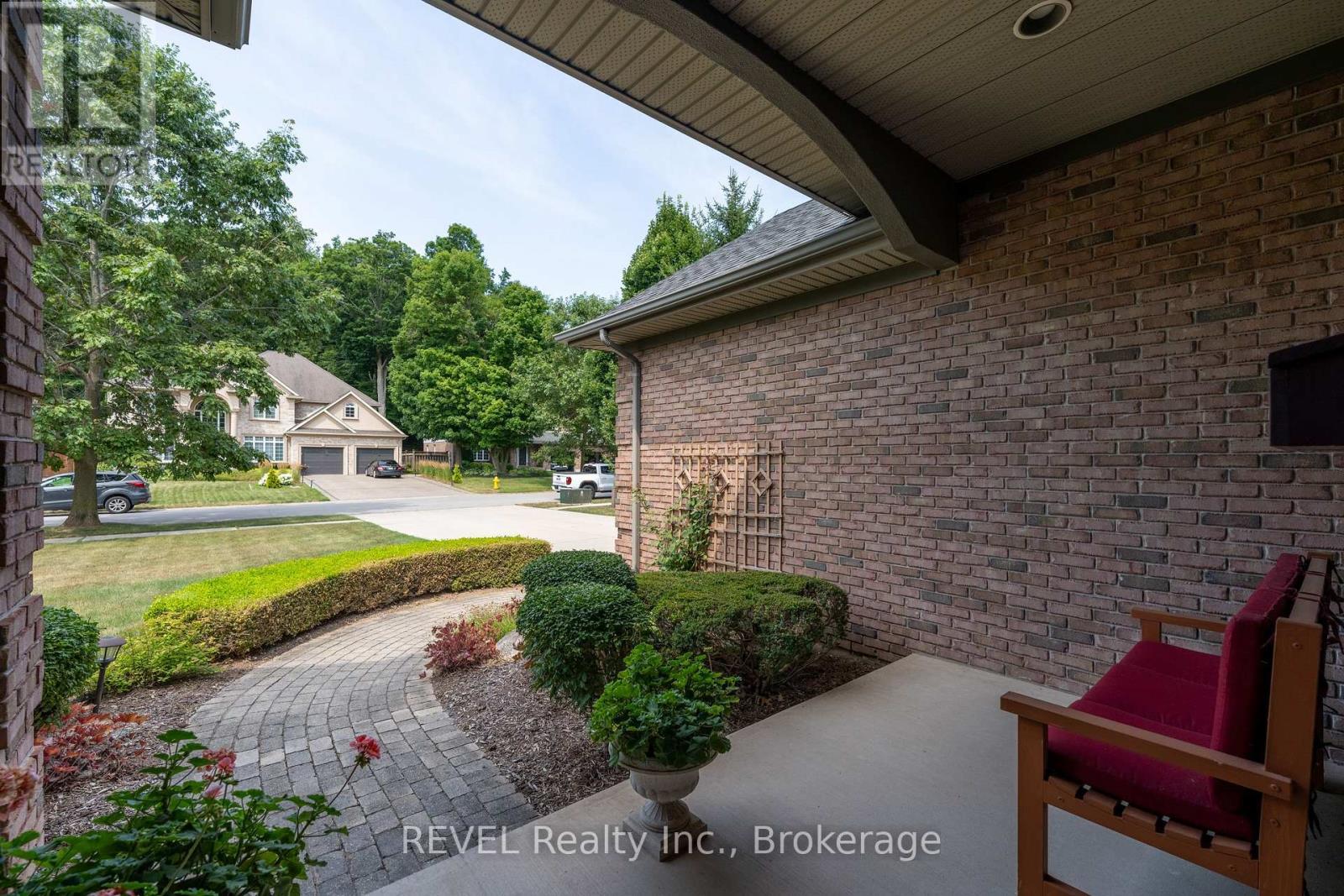 5 Beechwood Crescent, Pelham (Fonthill), ON - Outdoor