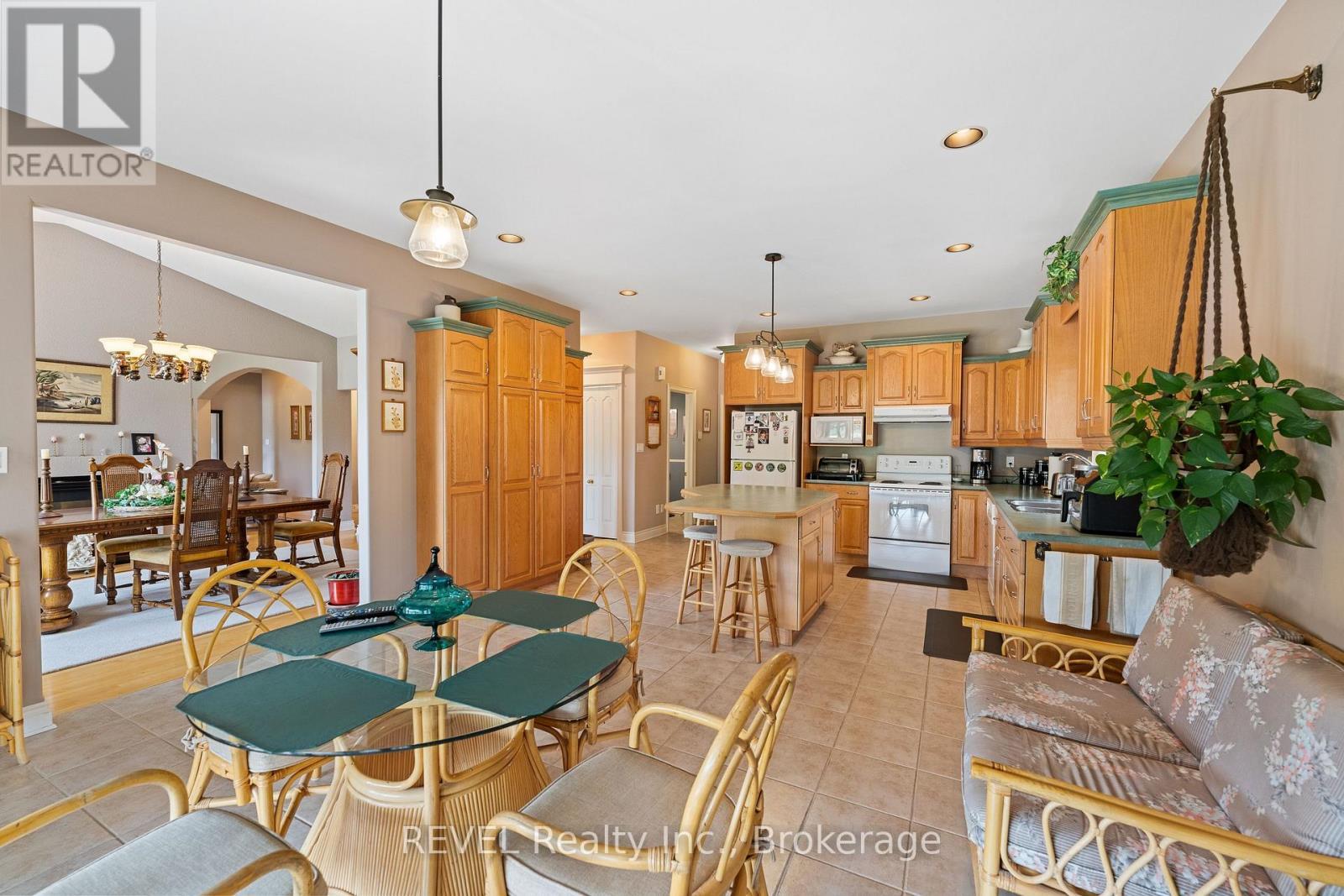 5 Beechwood Crescent, Pelham (Fonthill), ON - Indoor