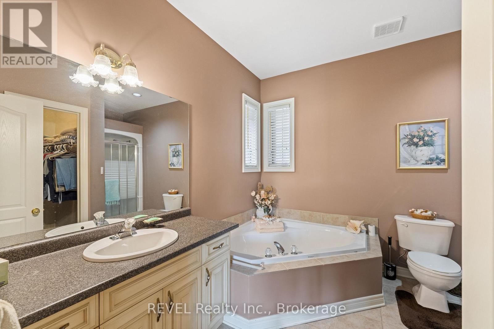 5 Beechwood Crescent, Pelham (Fonthill), ON - Indoor Photo Showing Bathroom