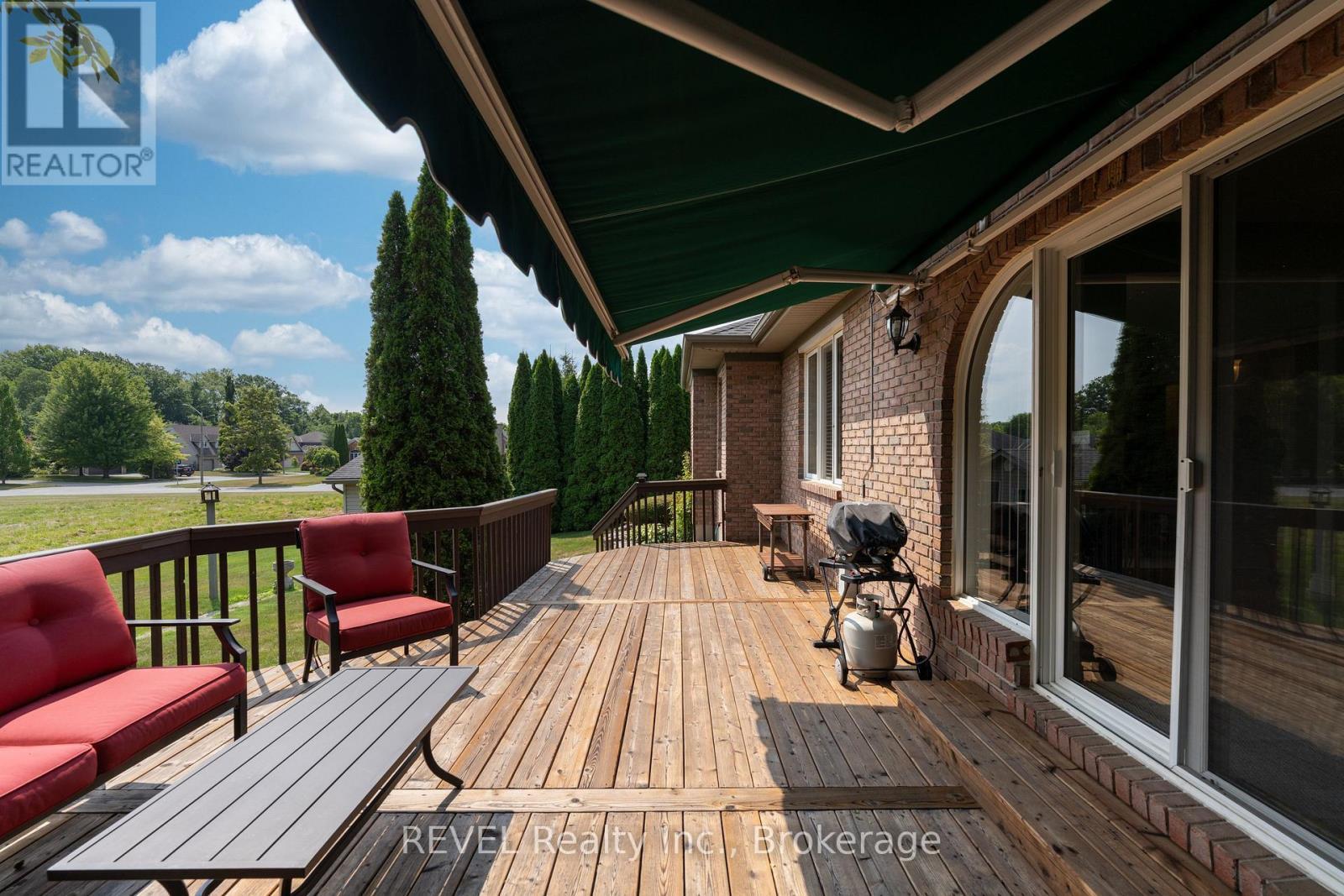 5 Beechwood Crescent, Pelham (Fonthill), ON - Outdoor With Deck Patio Veranda With Exterior