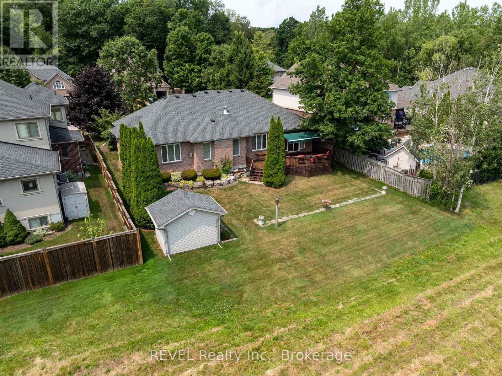 5 Beechwood Crescent, Pelham (Fonthill), ON - Outdoor