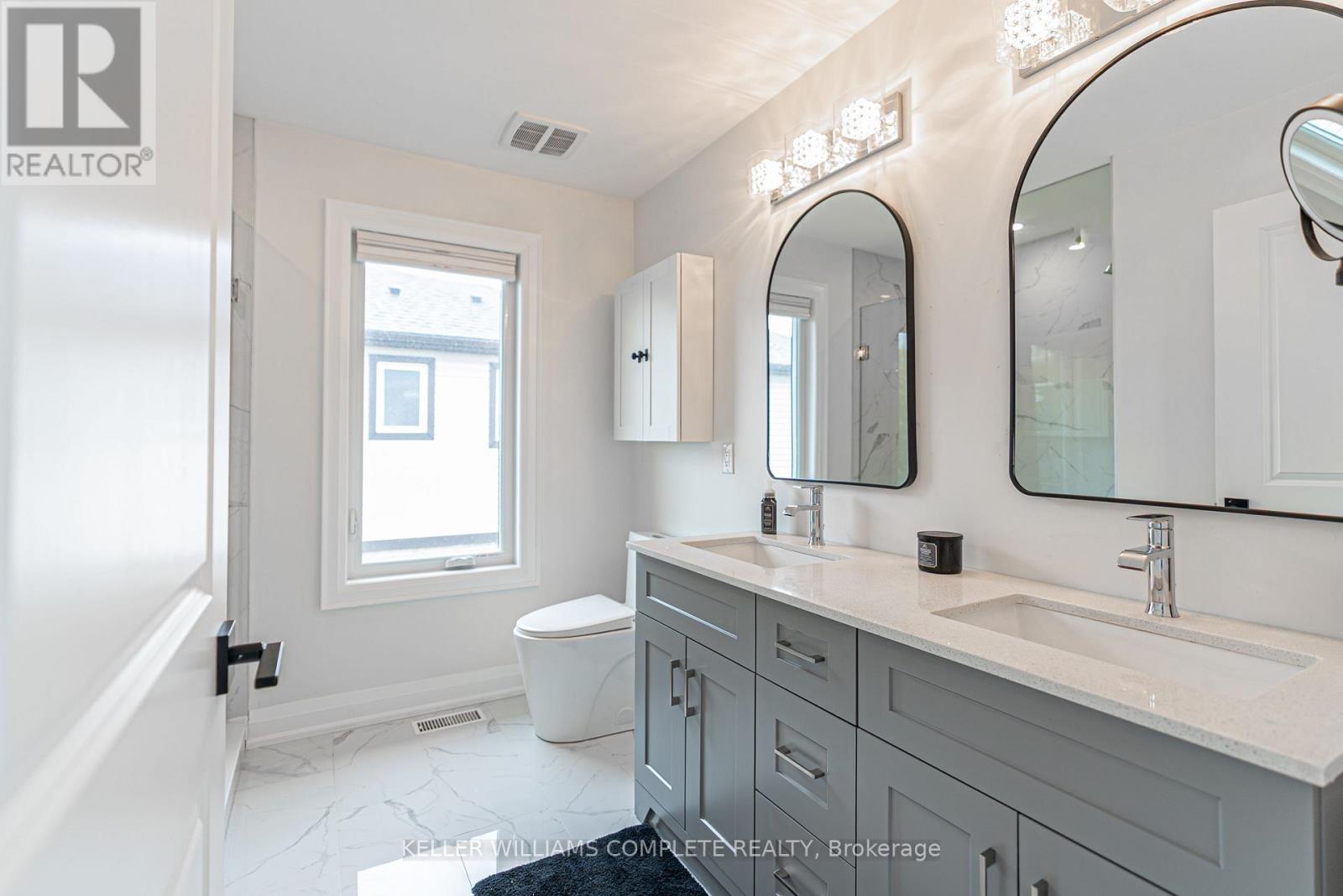 619 Brian Street, Fort Erie (Crescent Park), ON - Indoor Photo Showing Bathroom