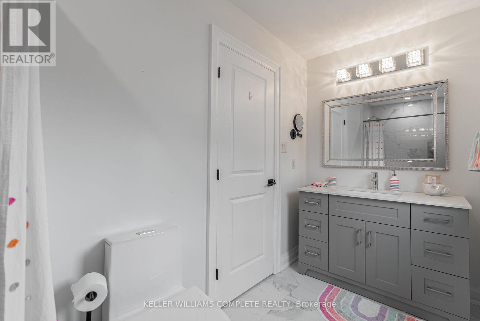 619 Brian Street, Fort Erie (Crescent Park), ON - Indoor Photo Showing Bathroom