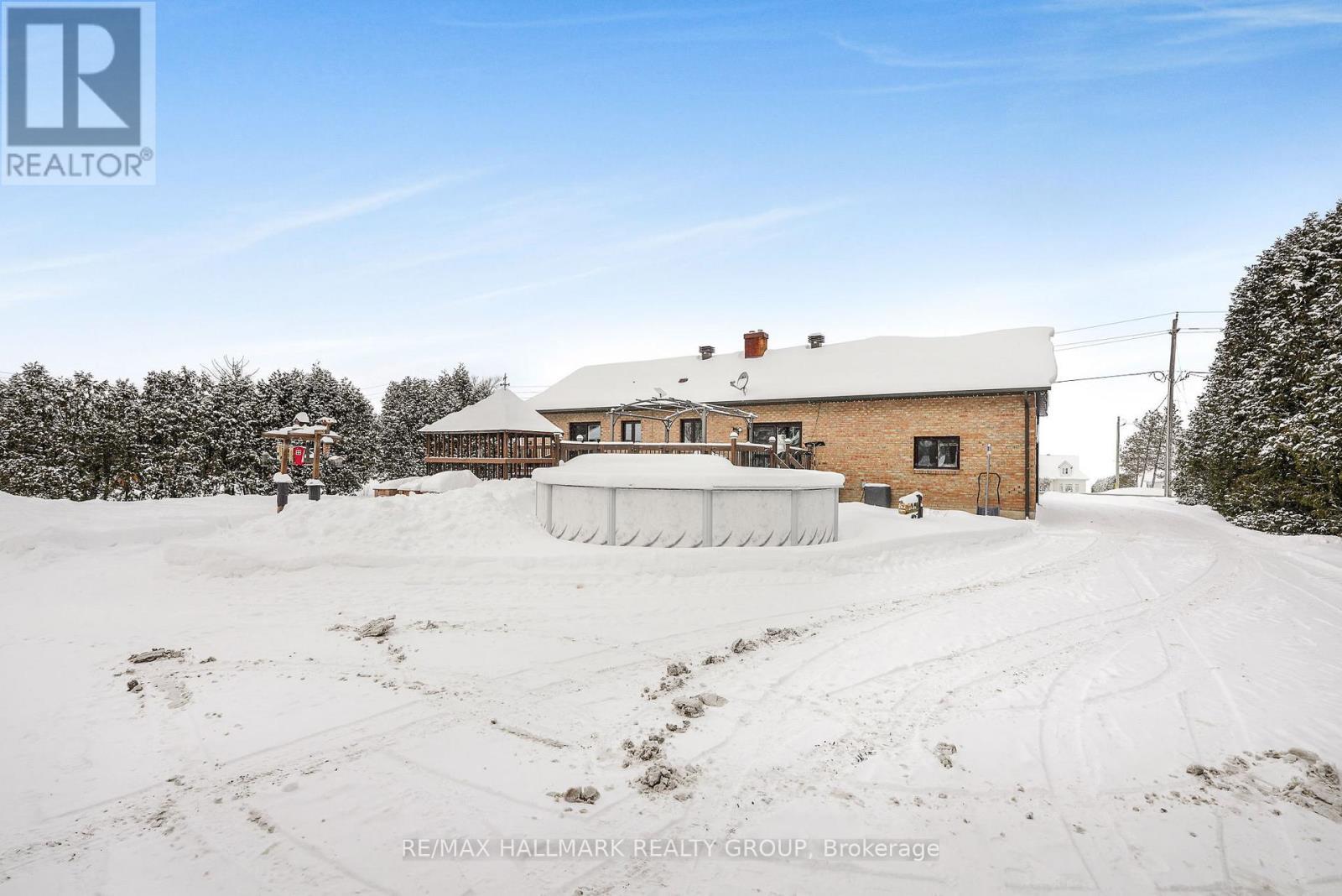 2431 Bay Road, Champlain, ON - Outdoor