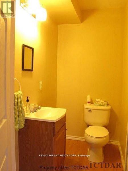 187 Lang Street, Cobalt, ON - Indoor Photo Showing Bathroom