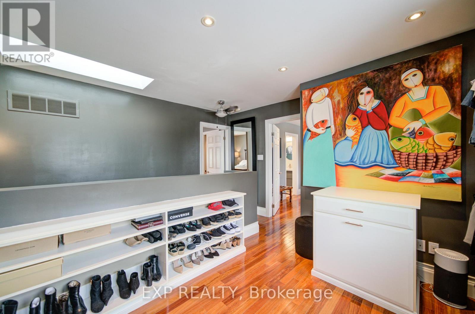 47 Brenda Crescent, Toronto, ON - Indoor