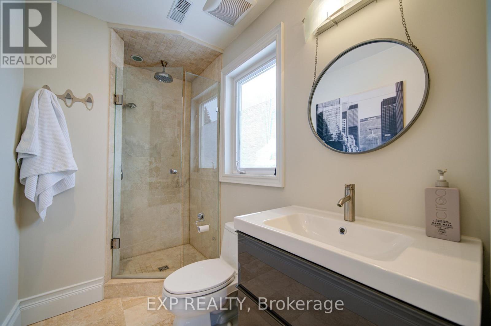 47 Brenda Crescent, Toronto, ON - Indoor Photo Showing Bathroom