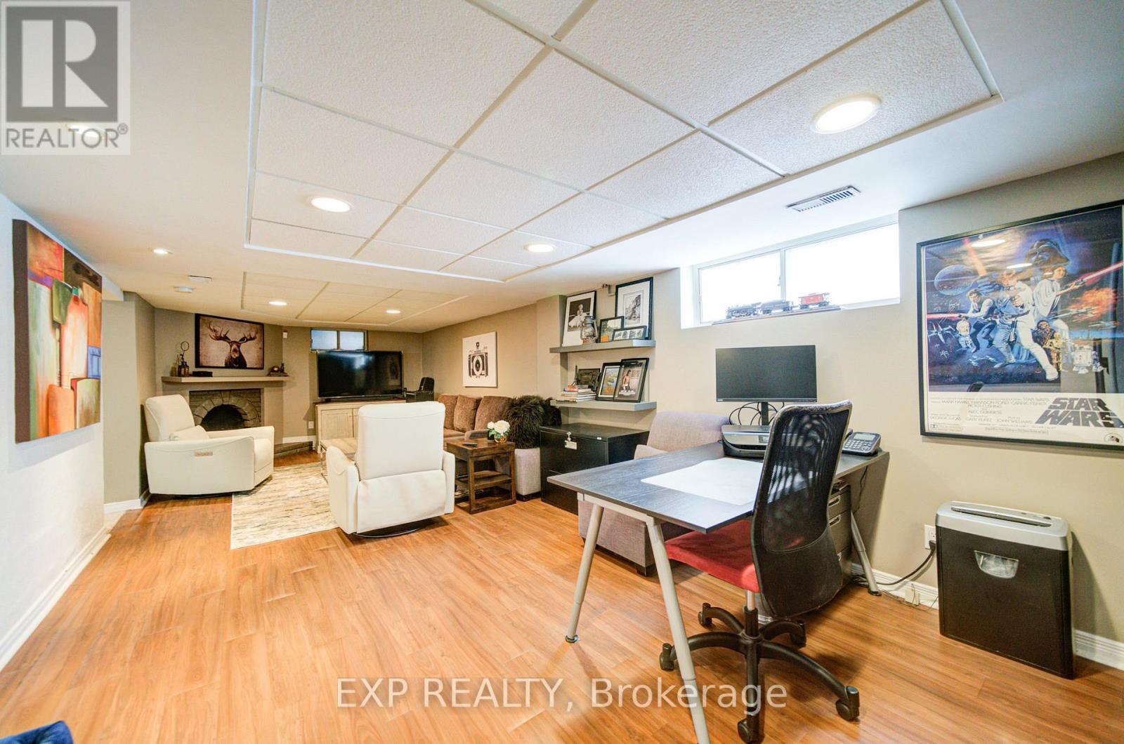 47 Brenda Crescent, Toronto, ON - Indoor Photo Showing Office