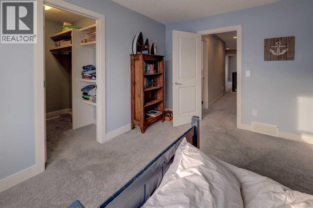 1721 20 Avenue Nw, Calgary, AB - Indoor Photo Showing Bedroom