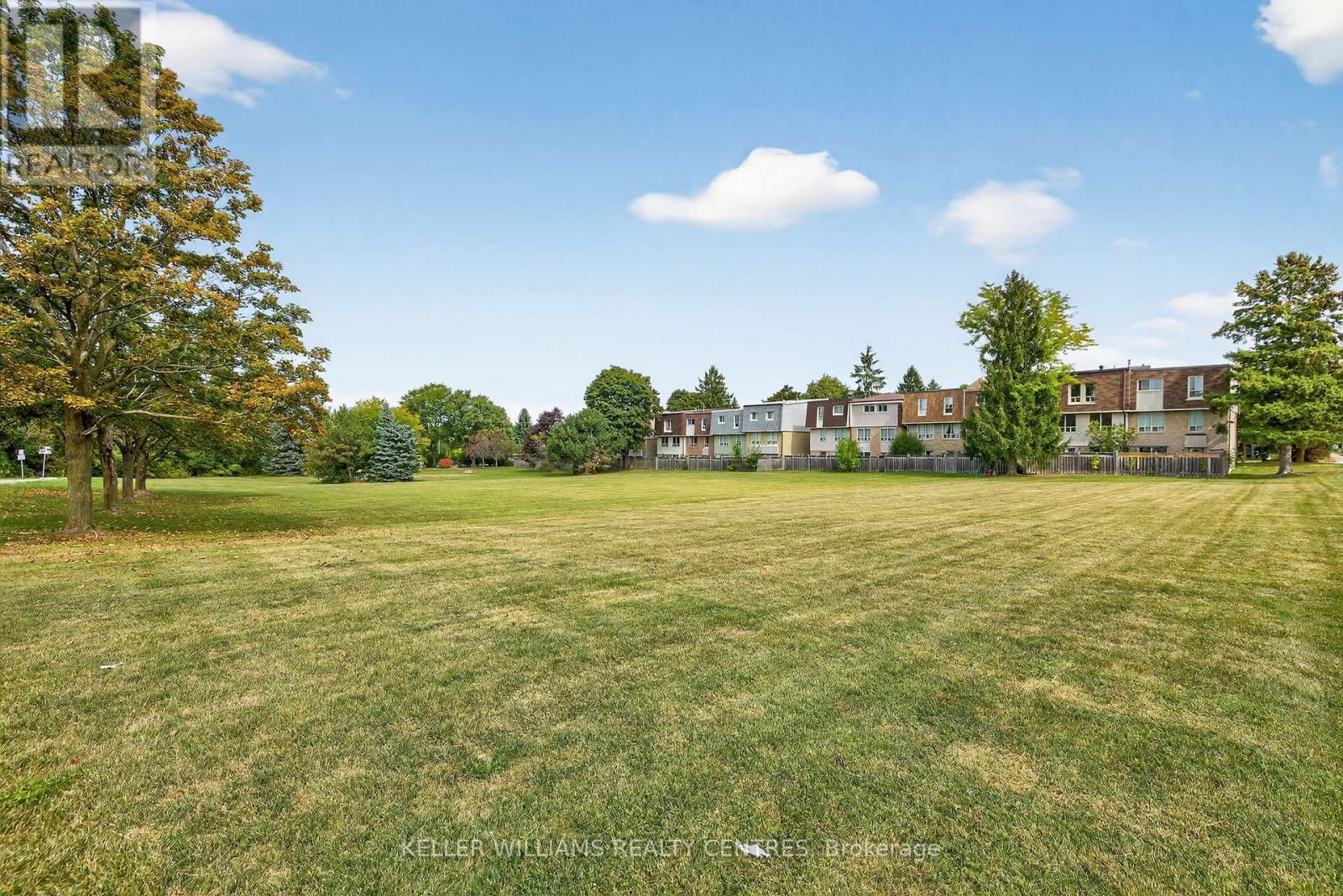 100 Poplar Crescent, Aurora, ON - Outdoor