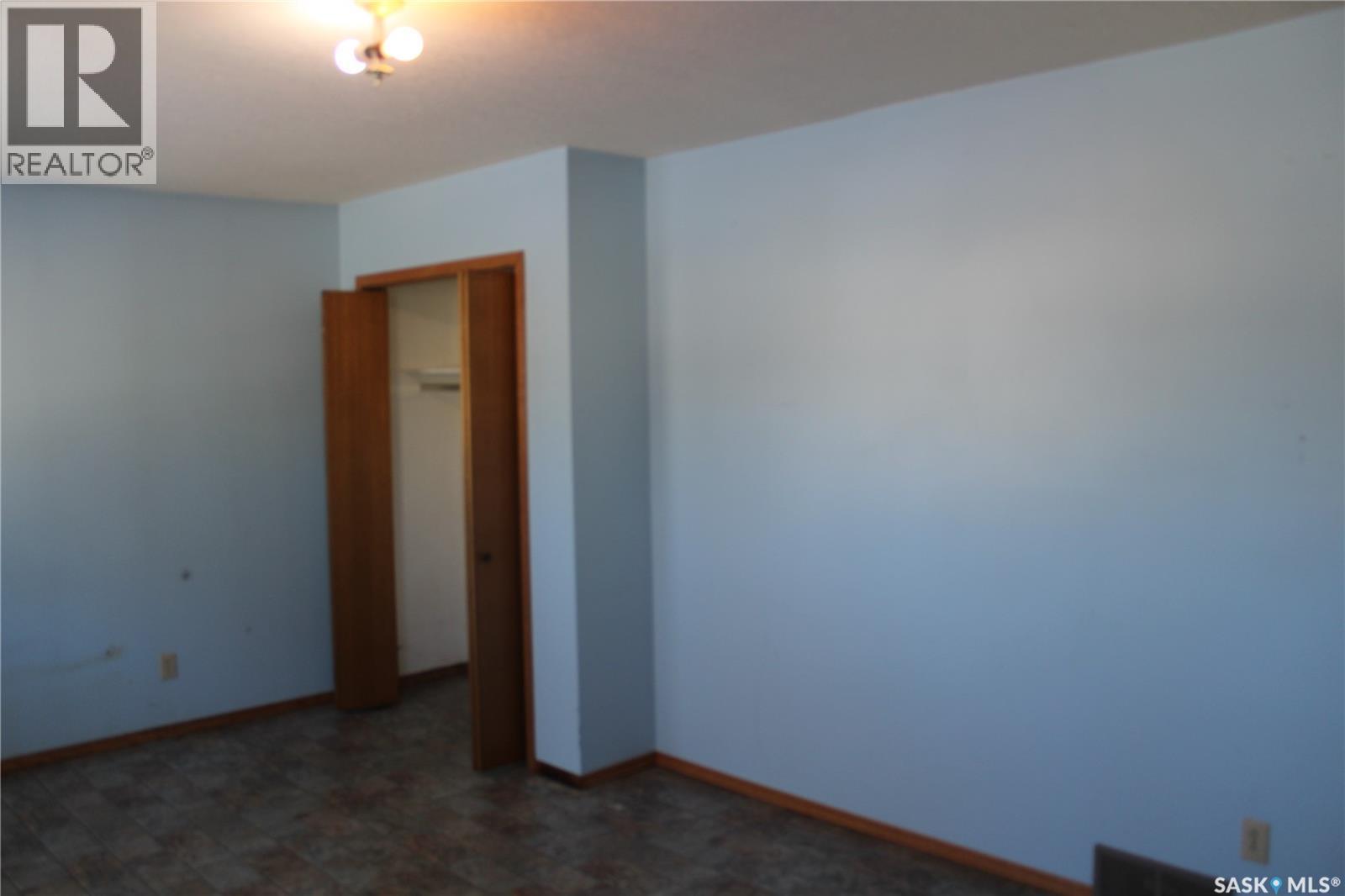 413 1St Street, Kipling, SK - Indoor Photo Showing Other Room