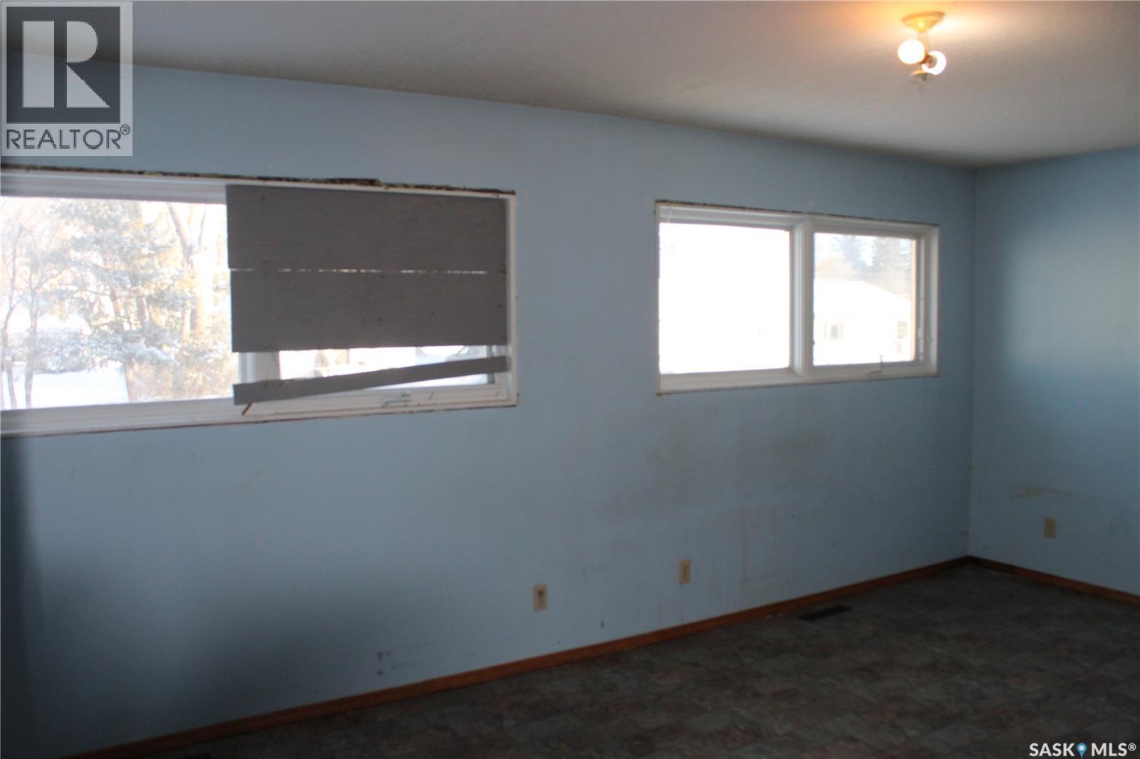 413 1St Street, Kipling, SK - Indoor Photo Showing Other Room