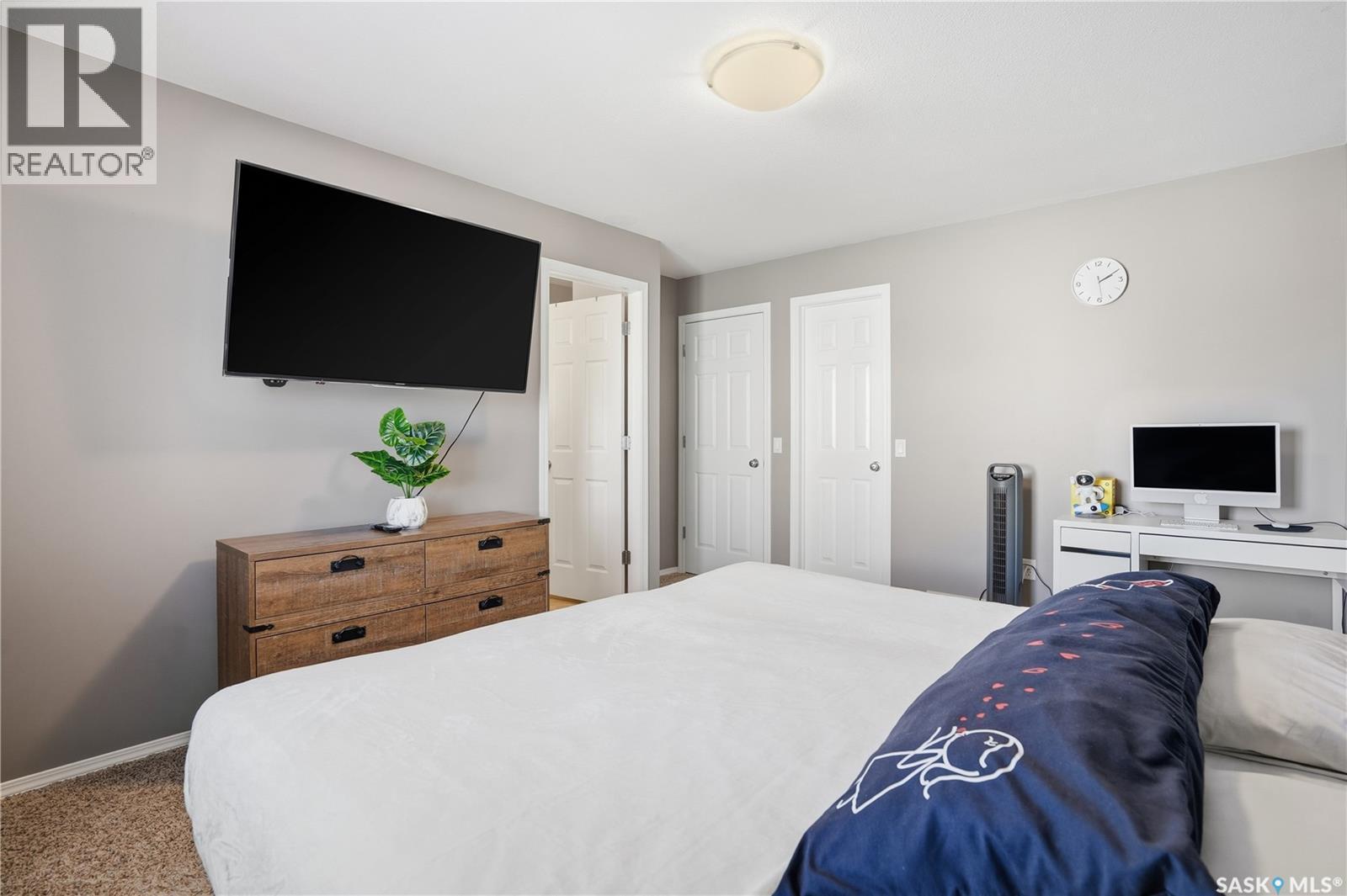 18 4425 Nicurity Drive, Regina, SK - Indoor Photo Showing Bedroom
