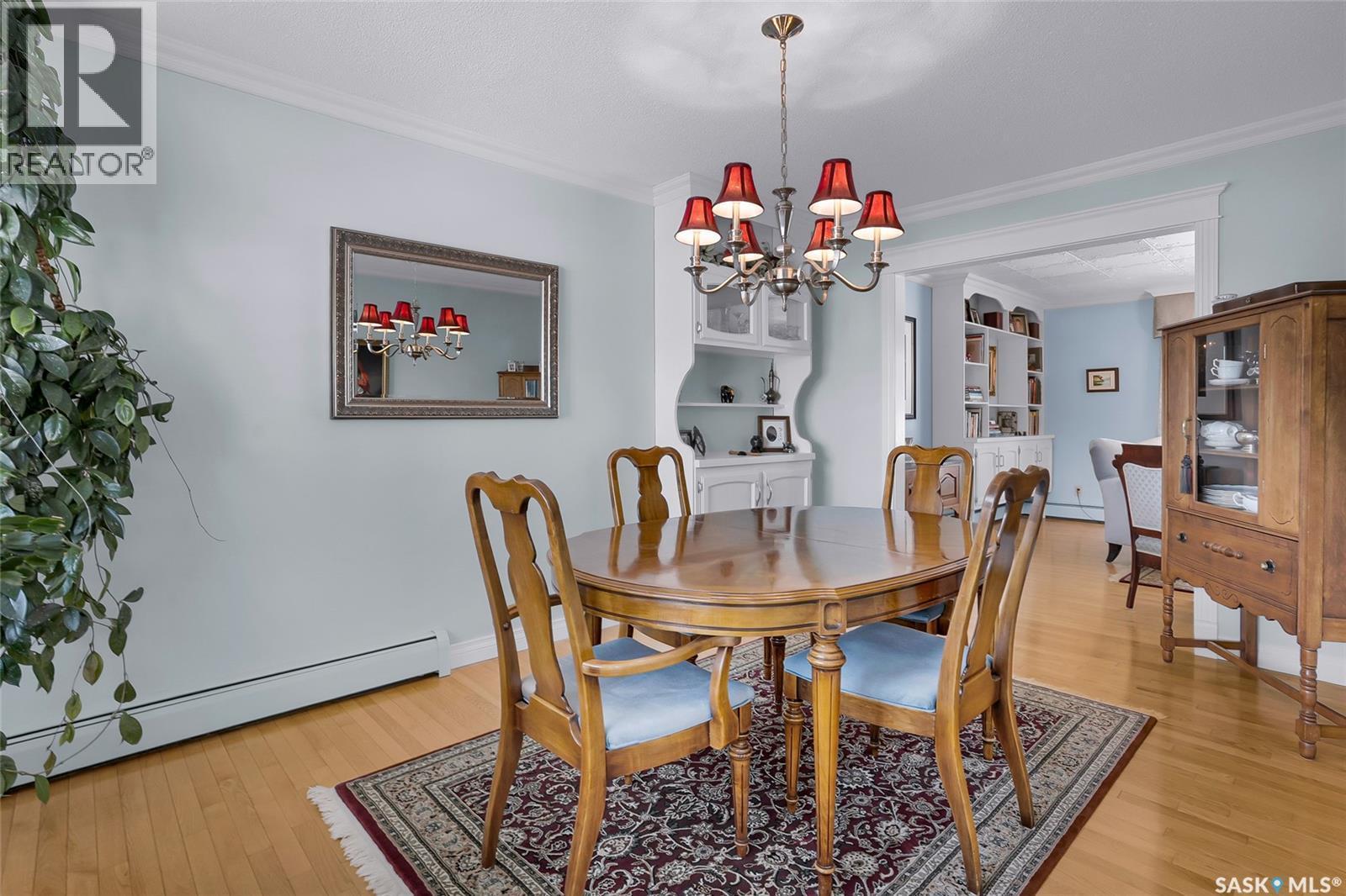 1726 Alexandra Avenue, Saskatoon, SK - Indoor Photo Showing Dining Room