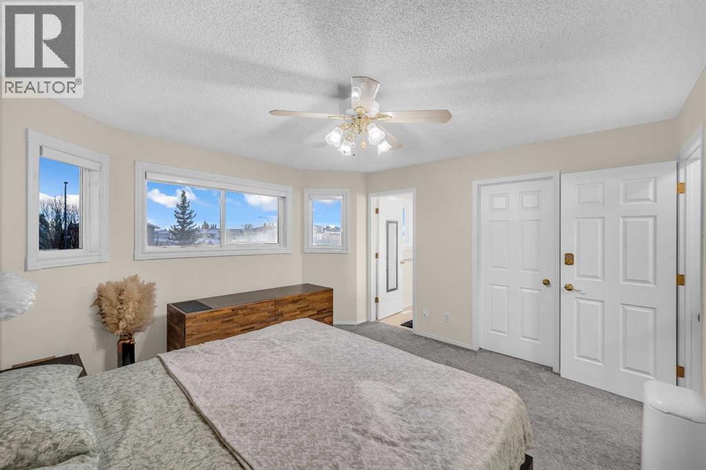 131 Coral Springs Circle Ne, Calgary, AB - Indoor Photo Showing Bedroom
