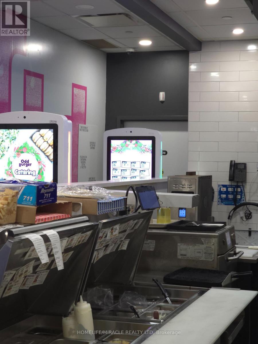 E2 - 150 Taunton Road W, Whitby, ON