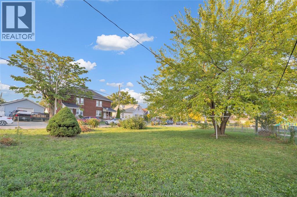 304 Langlois Avenue, Windsor, ON - Outdoor
