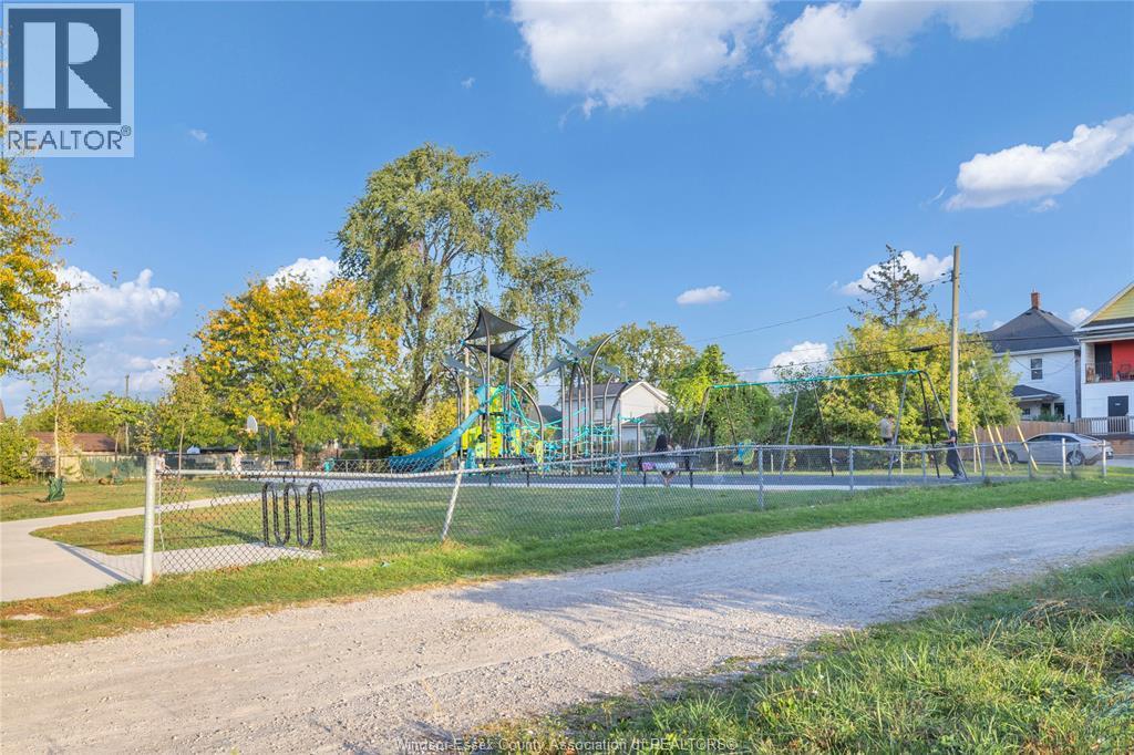 304 Langlois Avenue, Windsor, ON - Outdoor With View