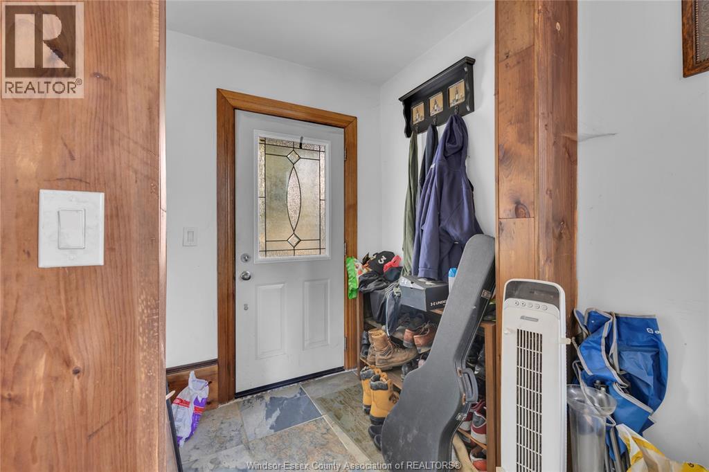 304 Langlois Avenue, Windsor, ON - Indoor Photo Showing Other Room