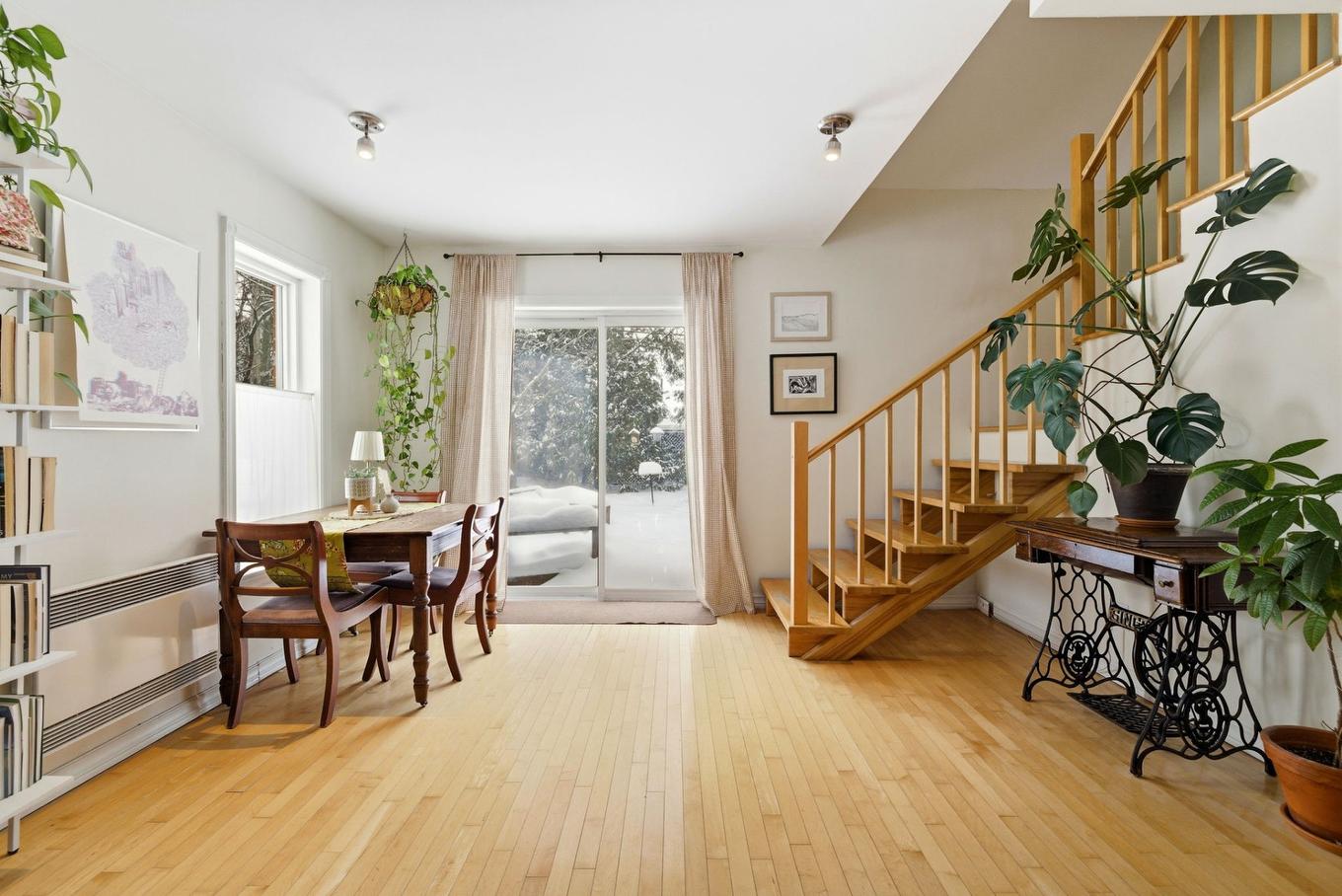 Staircase - 187 Rue Brodeur, Gatineau (Hull), QC - Indoor