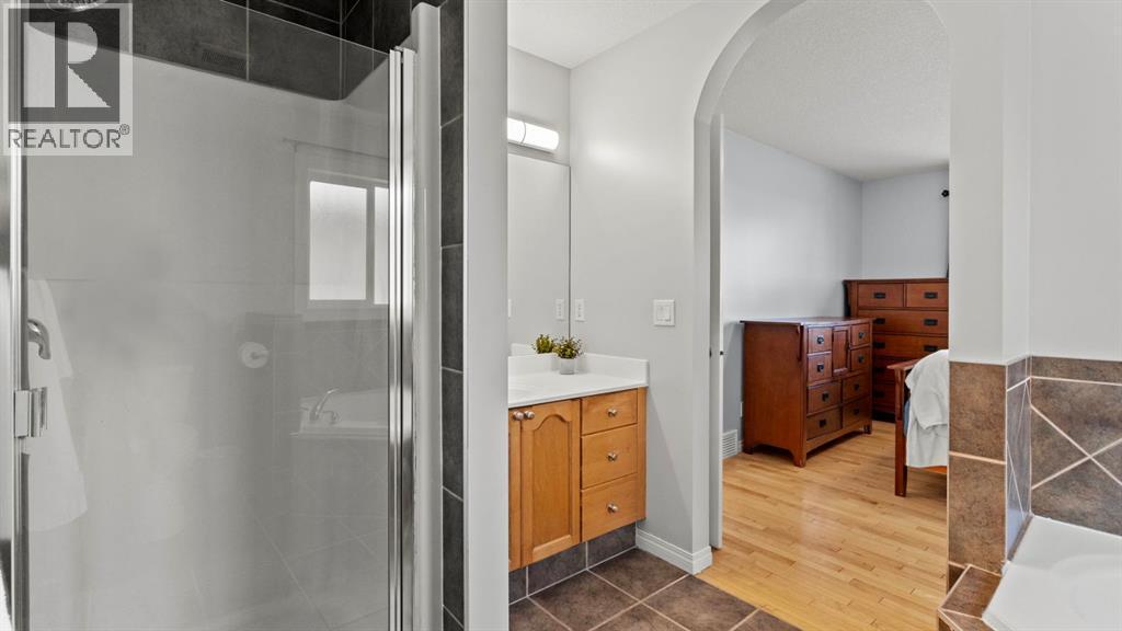 158 Covemeadow Road Ne, Calgary, AB - Indoor Photo Showing Bathroom