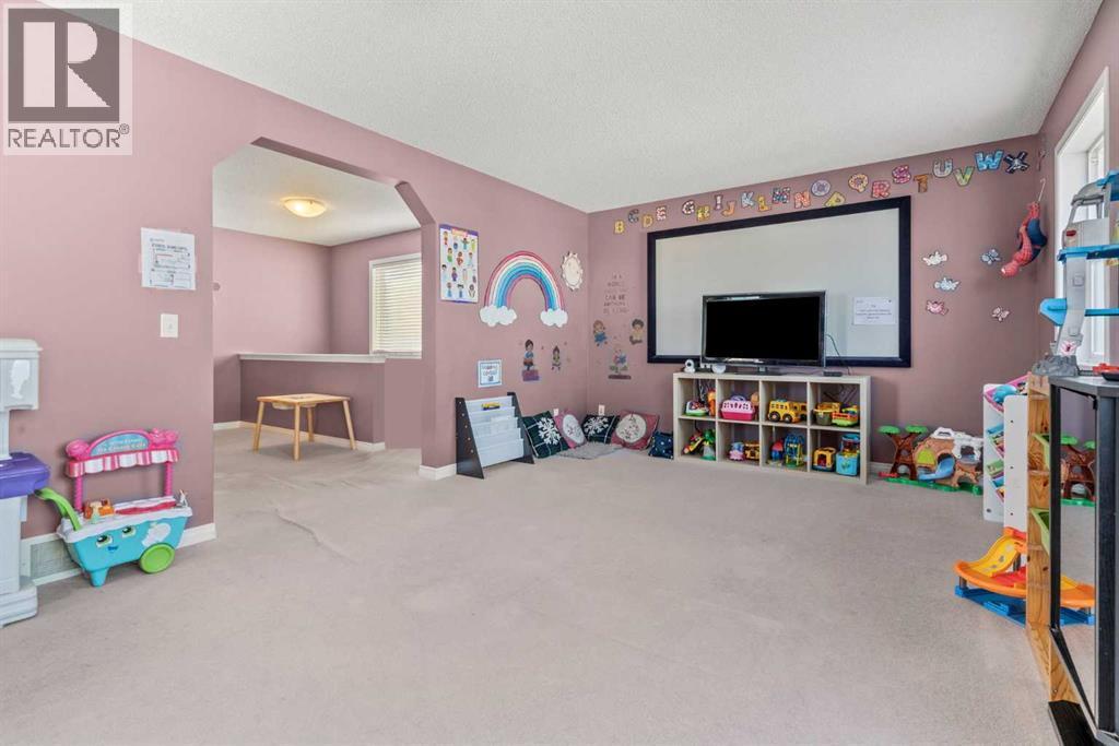 15 Chapalina Close Se, Calgary, AB - Indoor Photo Showing Other Room
