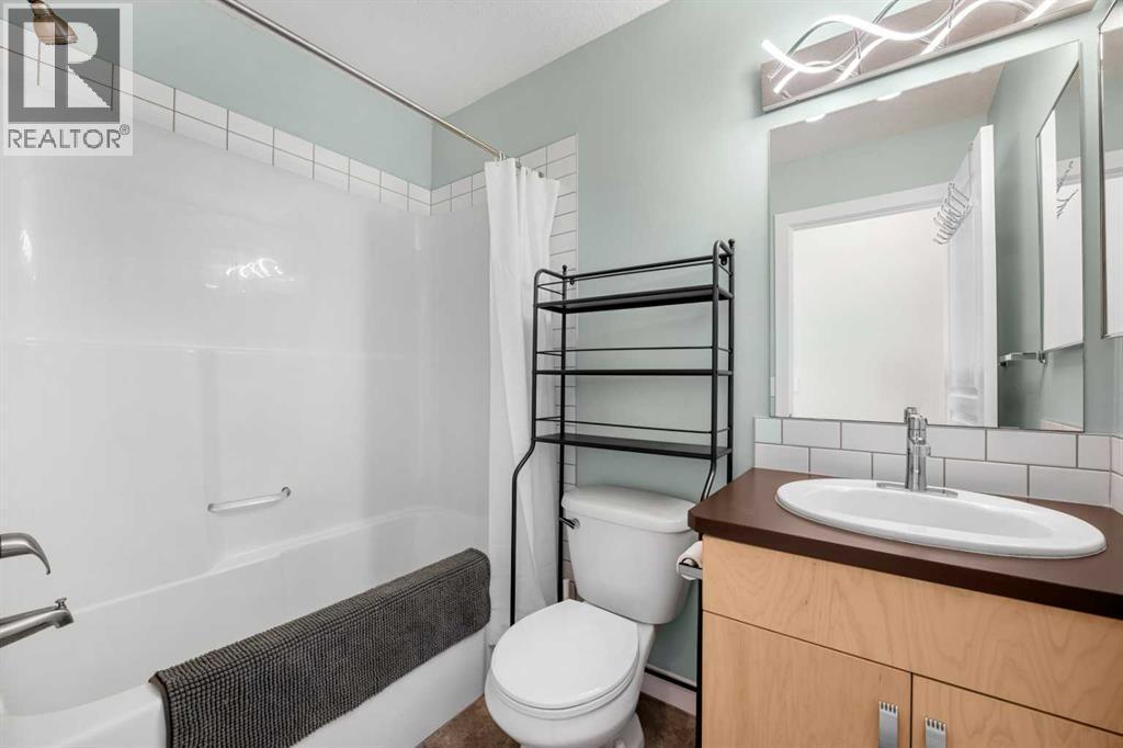 1101, 281 Cougar Ridge Drive Sw, Calgary, AB - Indoor Photo Showing Bathroom