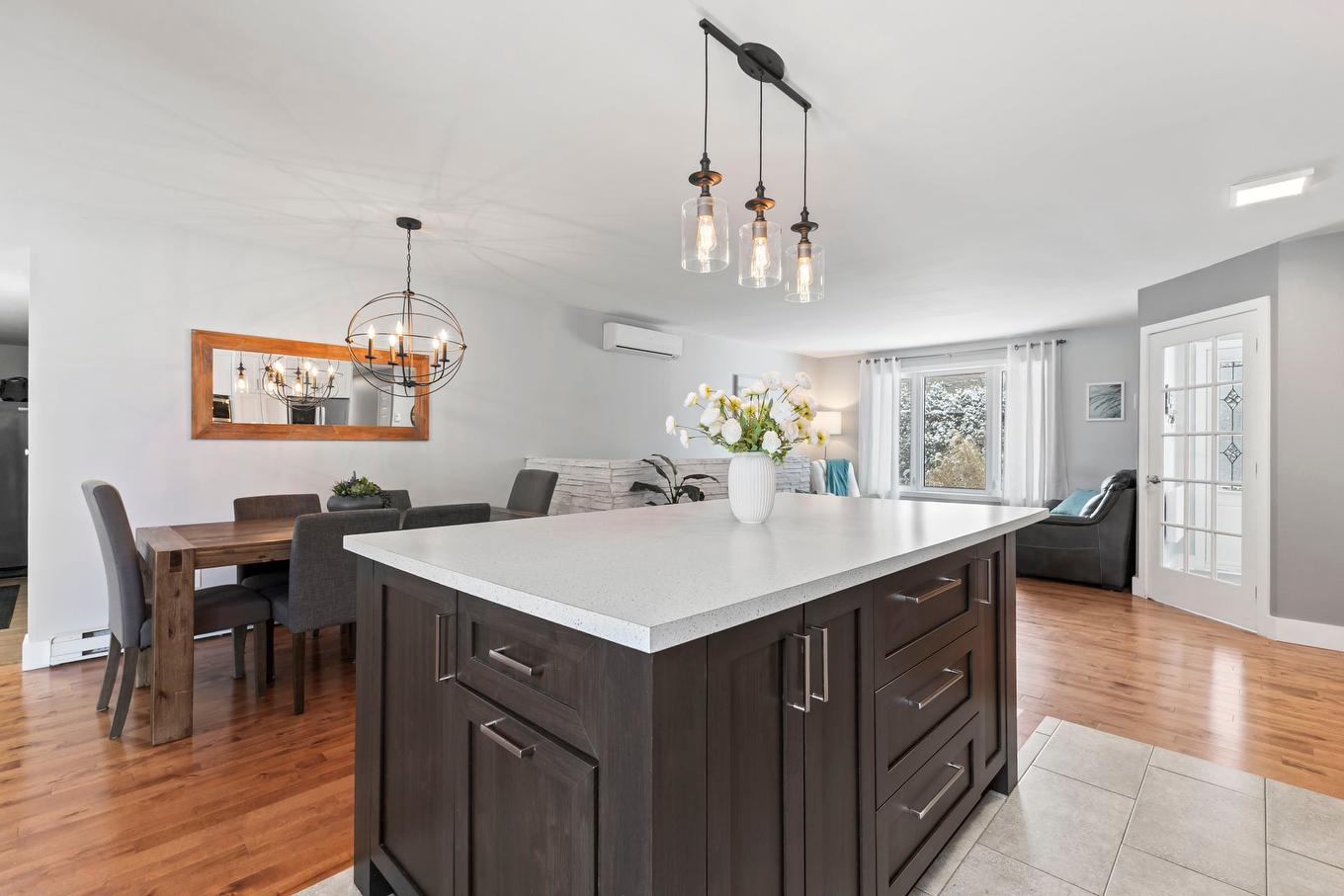Kitchen - 2105 Ch. Ste-Élisabeth, Saint-Lazare, QC - Indoor