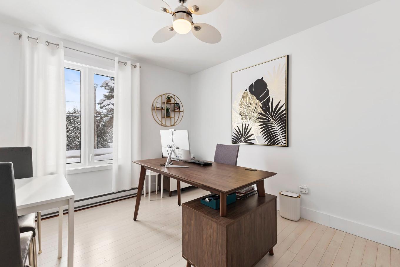 Bedroom - 2105 Ch. Ste-Élisabeth, Saint-Lazare, QC - Indoor