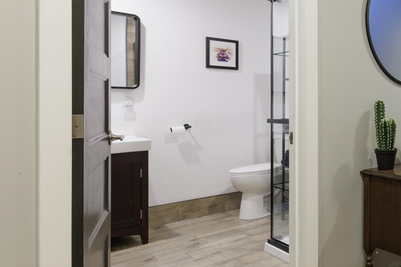 Bathroom - 2105 Ch. Ste-Élisabeth, Saint-Lazare, QC - Indoor Photo Showing Bathroom