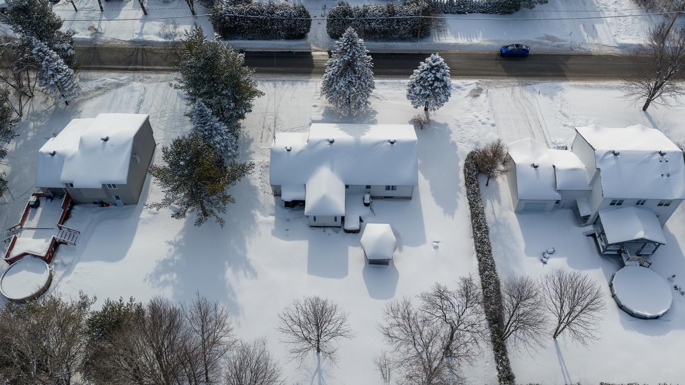 Aerial photo - 2105 Ch. Ste-Élisabeth, Saint-Lazare, QC - Outdoor