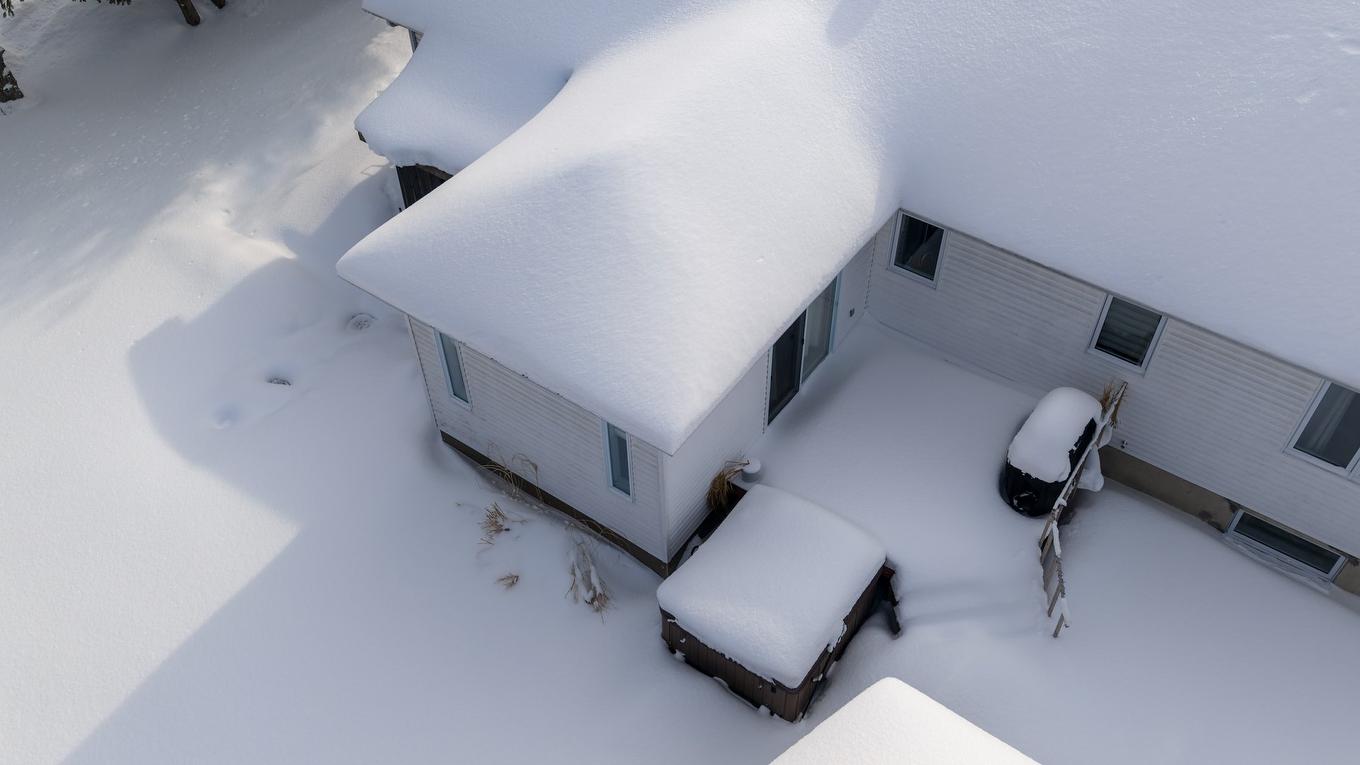 Aerial photo - 2105 Ch. Ste-Élisabeth, Saint-Lazare, QC - Outdoor
