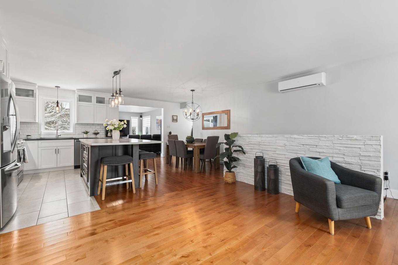 Overall view - 2105 Ch. Ste-Élisabeth, Saint-Lazare, QC - Indoor