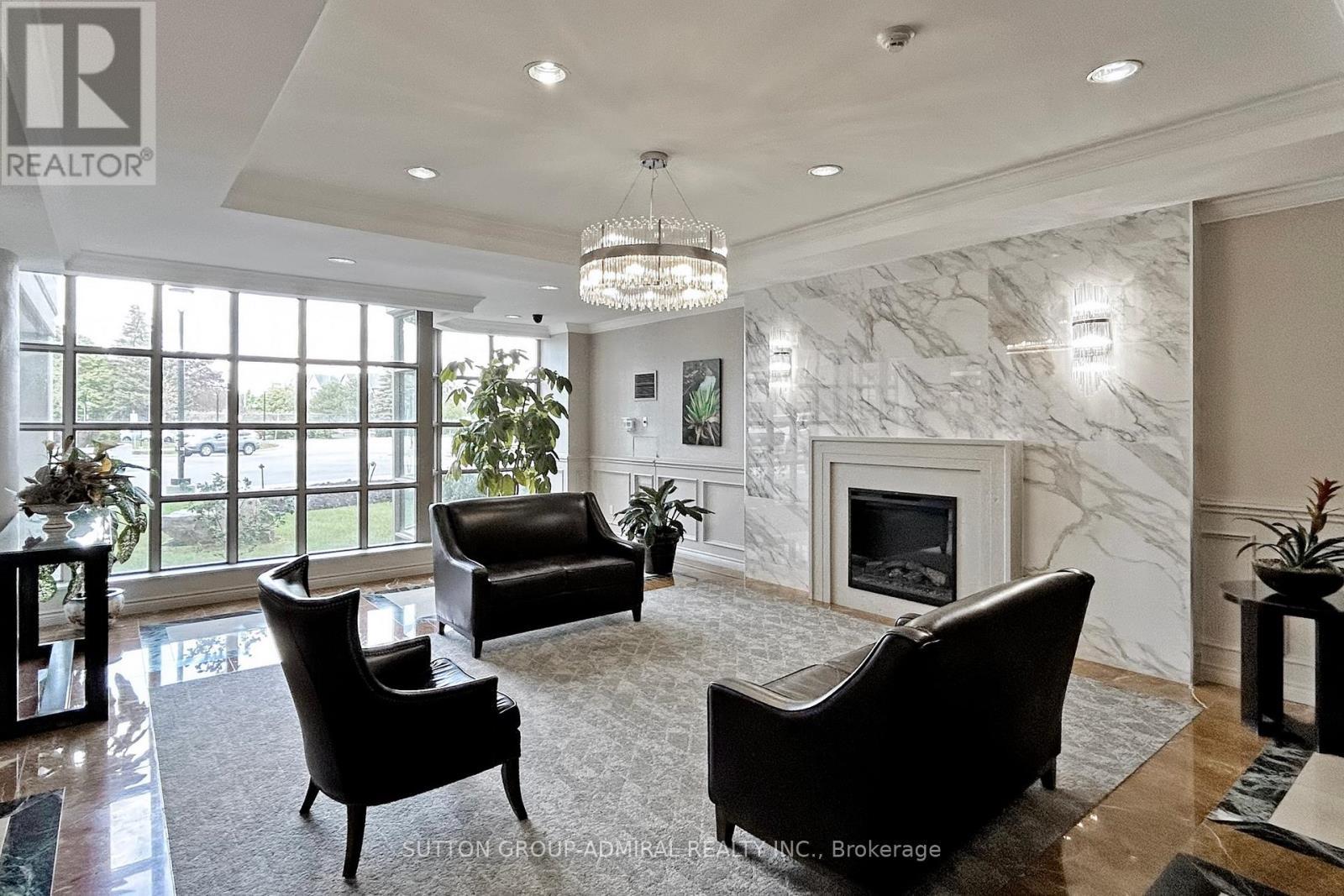 512 - 11 Townsgate Drive, Vaughan, ON - Indoor With Fireplace