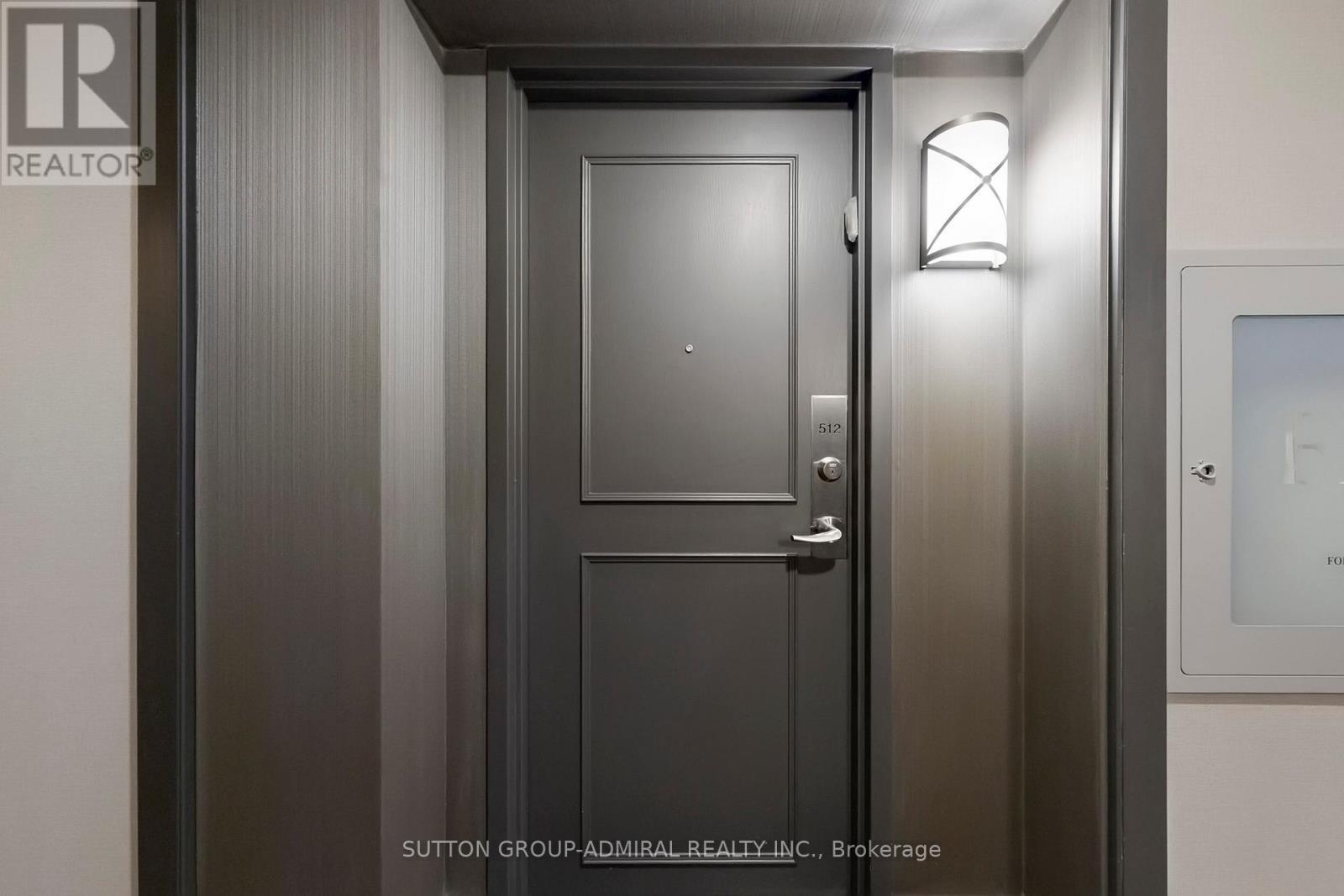 512 - 11 Townsgate Drive, Vaughan, ON -