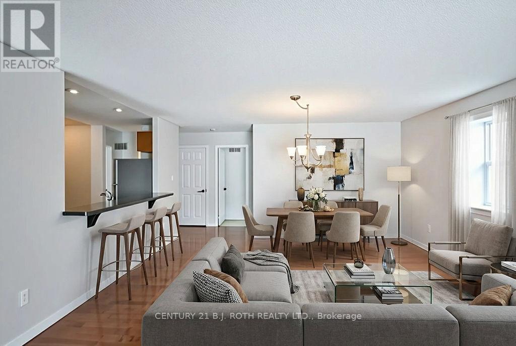 25 - 318 Little Avenue, Barrie, ON - Indoor Photo Showing Living Room