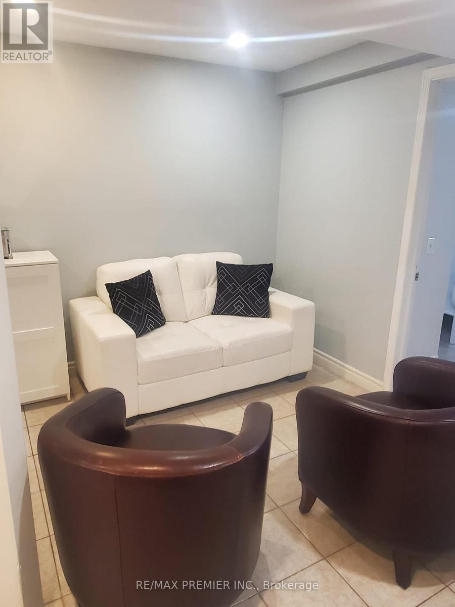 5272 Brookwood Court, Mississauga, ON - Indoor